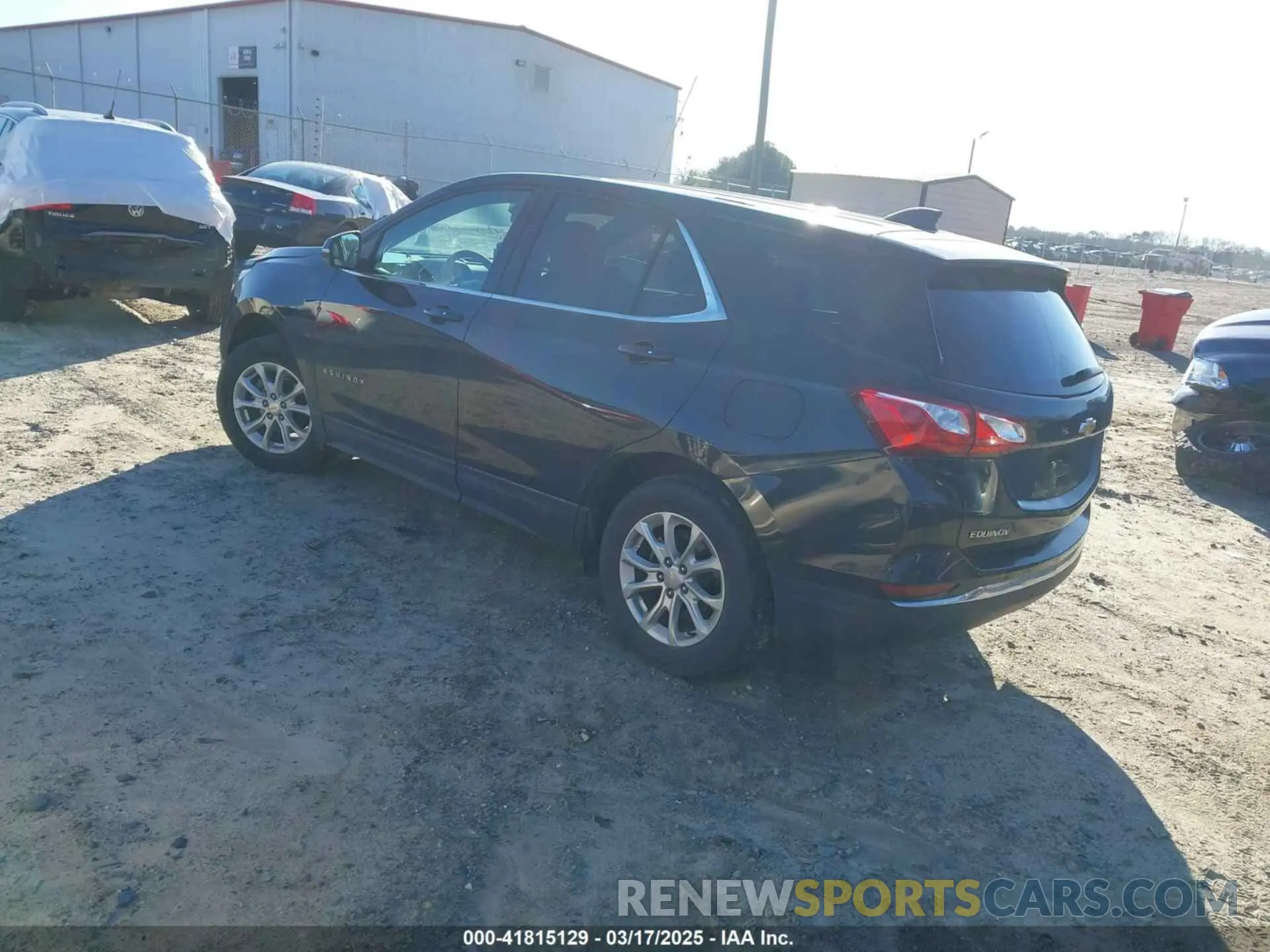 3 Photograph of a damaged car 2GNAXUEV7K6242703 CHEVROLET EQUINOX 2019