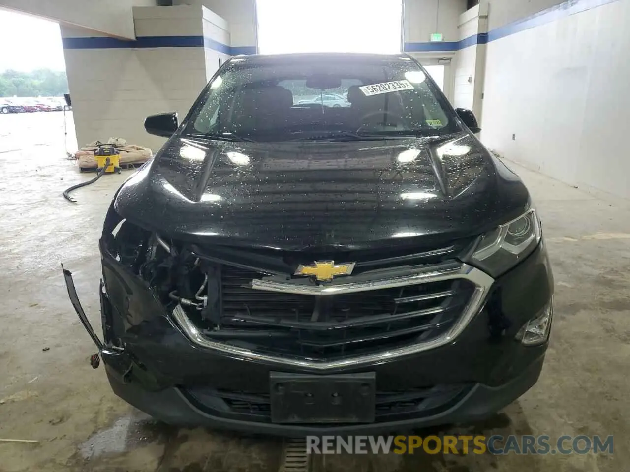 5 Photograph of a damaged car 2GNAXUEV7K6269089 CHEVROLET EQUINOX 2019
