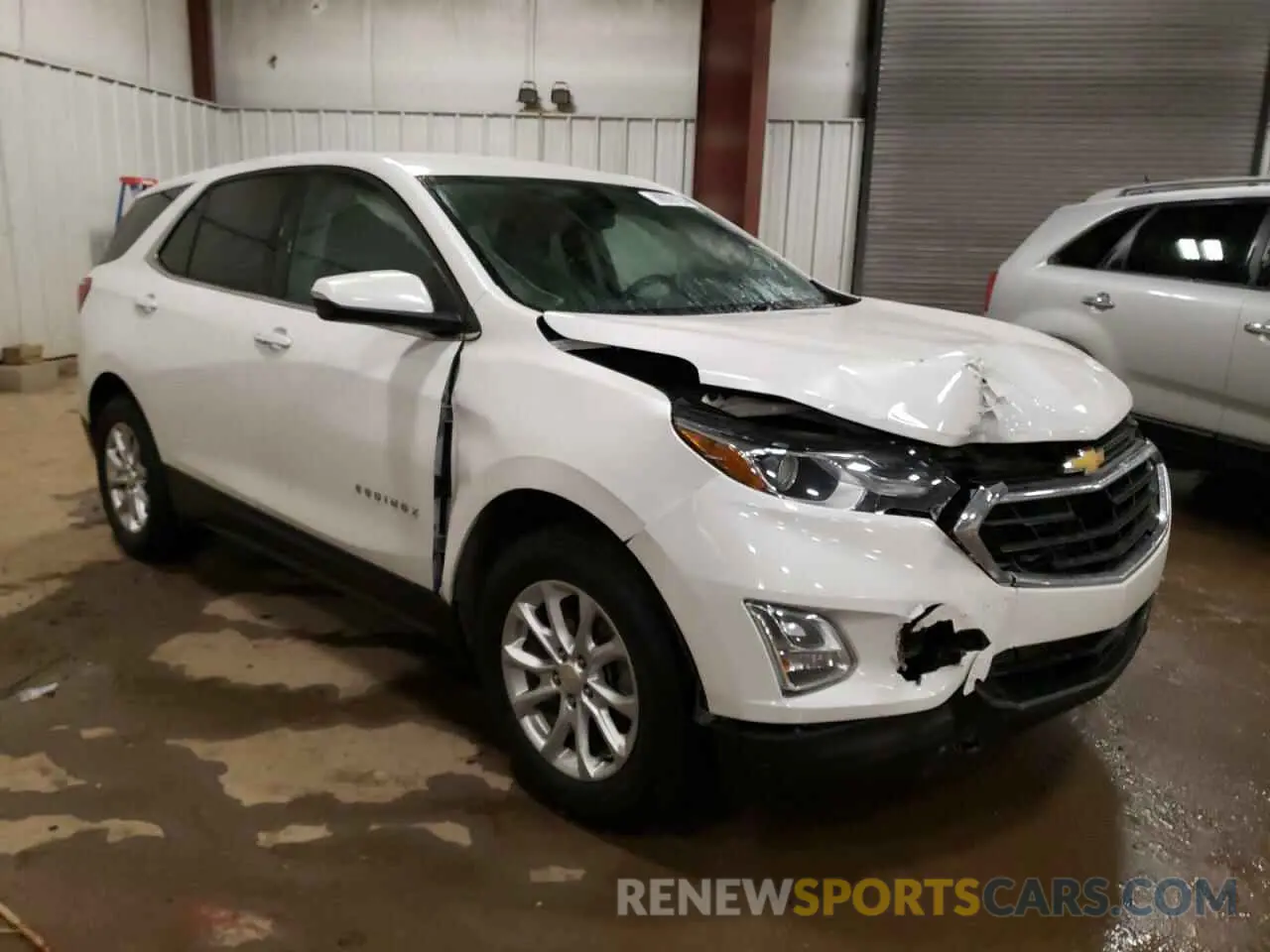 4 Photograph of a damaged car 2GNAXUEV7K6305380 CHEVROLET EQUINOX 2019