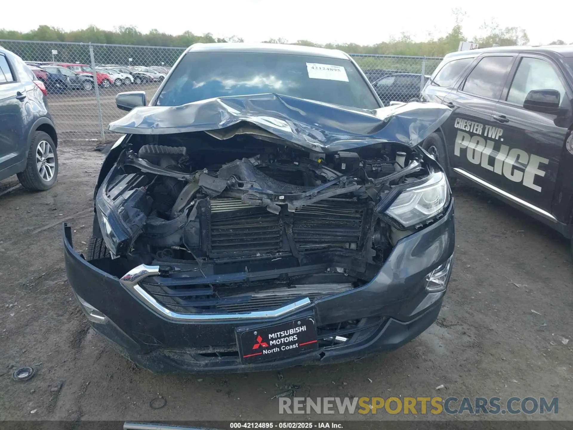12 Photograph of a damaged car 2GNAXUEV8K6102708 CHEVROLET EQUINOX 2019