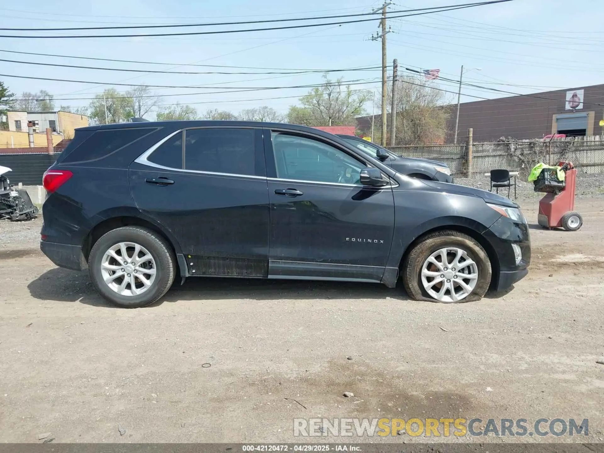 14 Photograph of a damaged car 2GNAXUEV8K6120044 CHEVROLET EQUINOX 2019