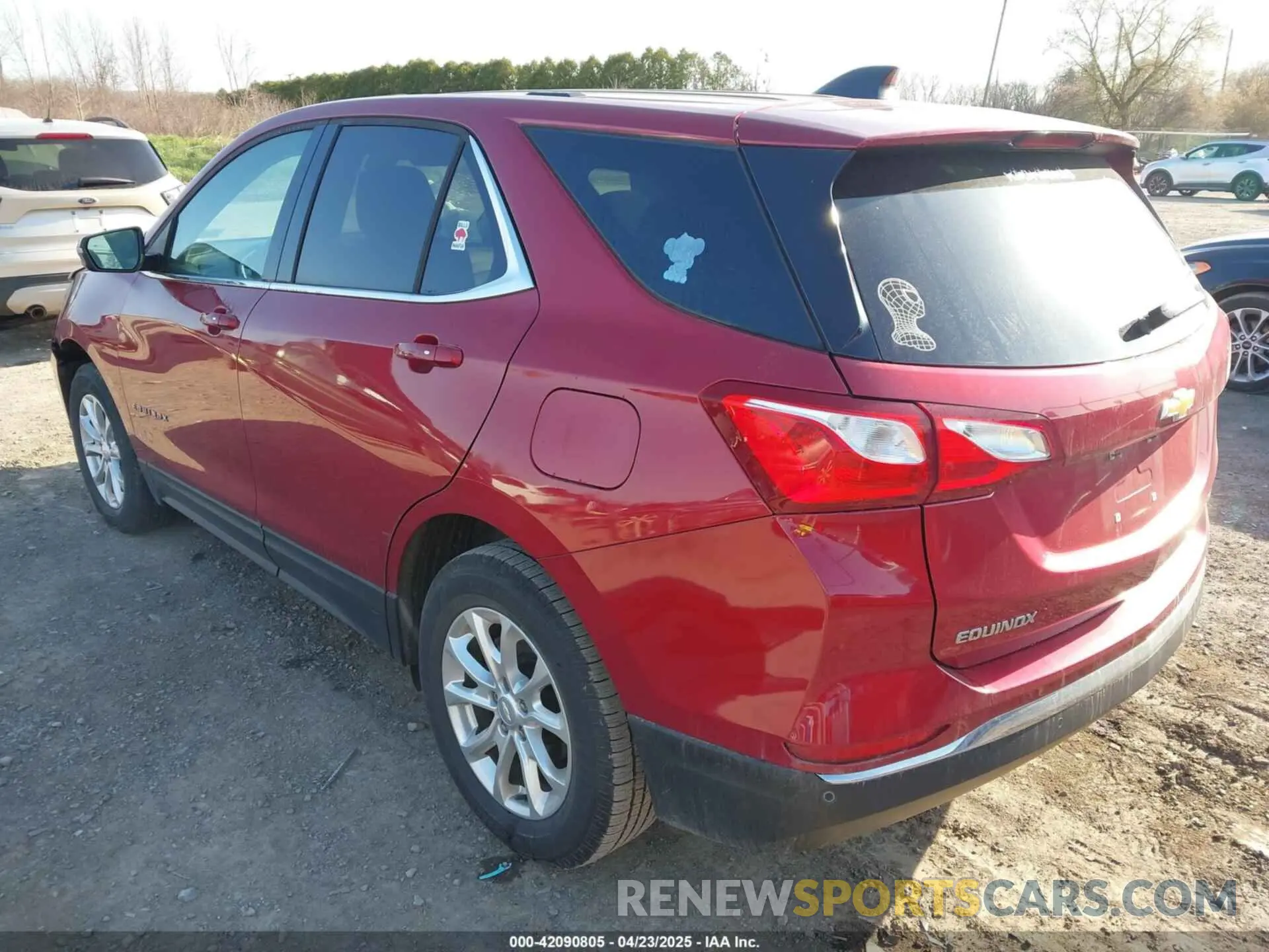 3 Photograph of a damaged car 2GNAXUEV8K6125969 CHEVROLET EQUINOX 2019