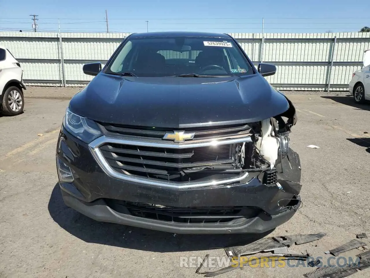 5 Photograph of a damaged car 2GNAXUEV8K6230429 CHEVROLET EQUINOX 2019