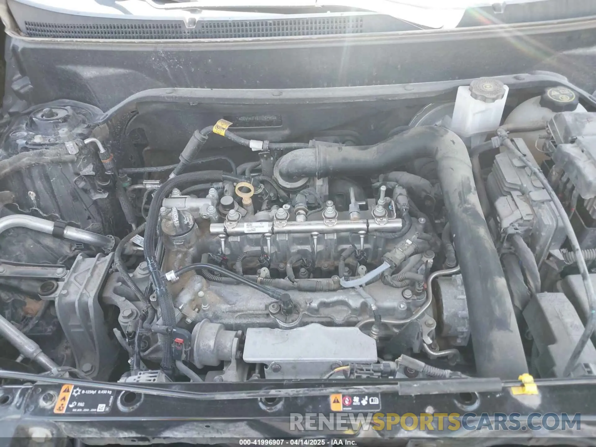 10 Photograph of a damaged car 2GNAXUEV8K6267156 CHEVROLET EQUINOX 2019