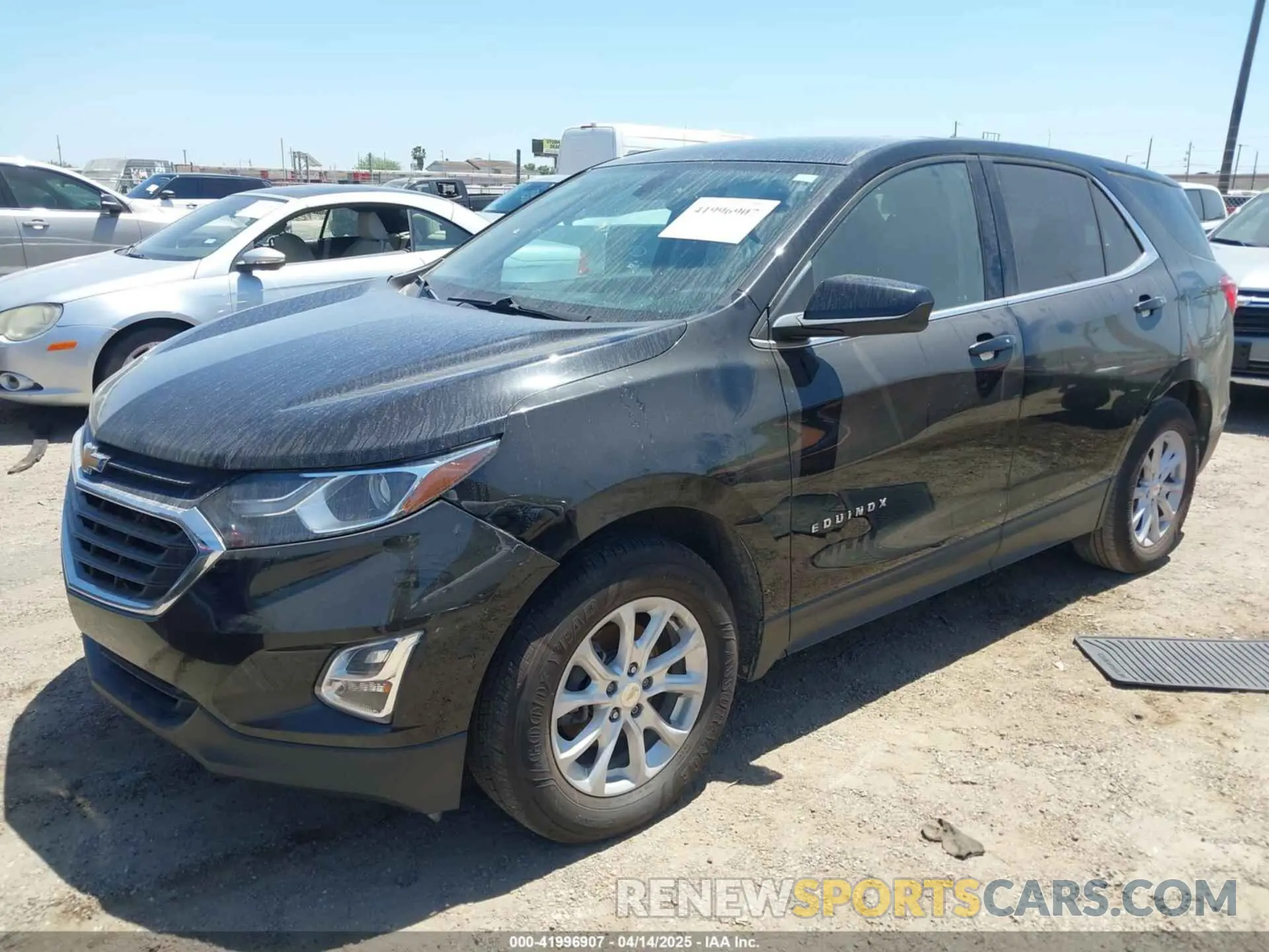 2 Photograph of a damaged car 2GNAXUEV8K6267156 CHEVROLET EQUINOX 2019