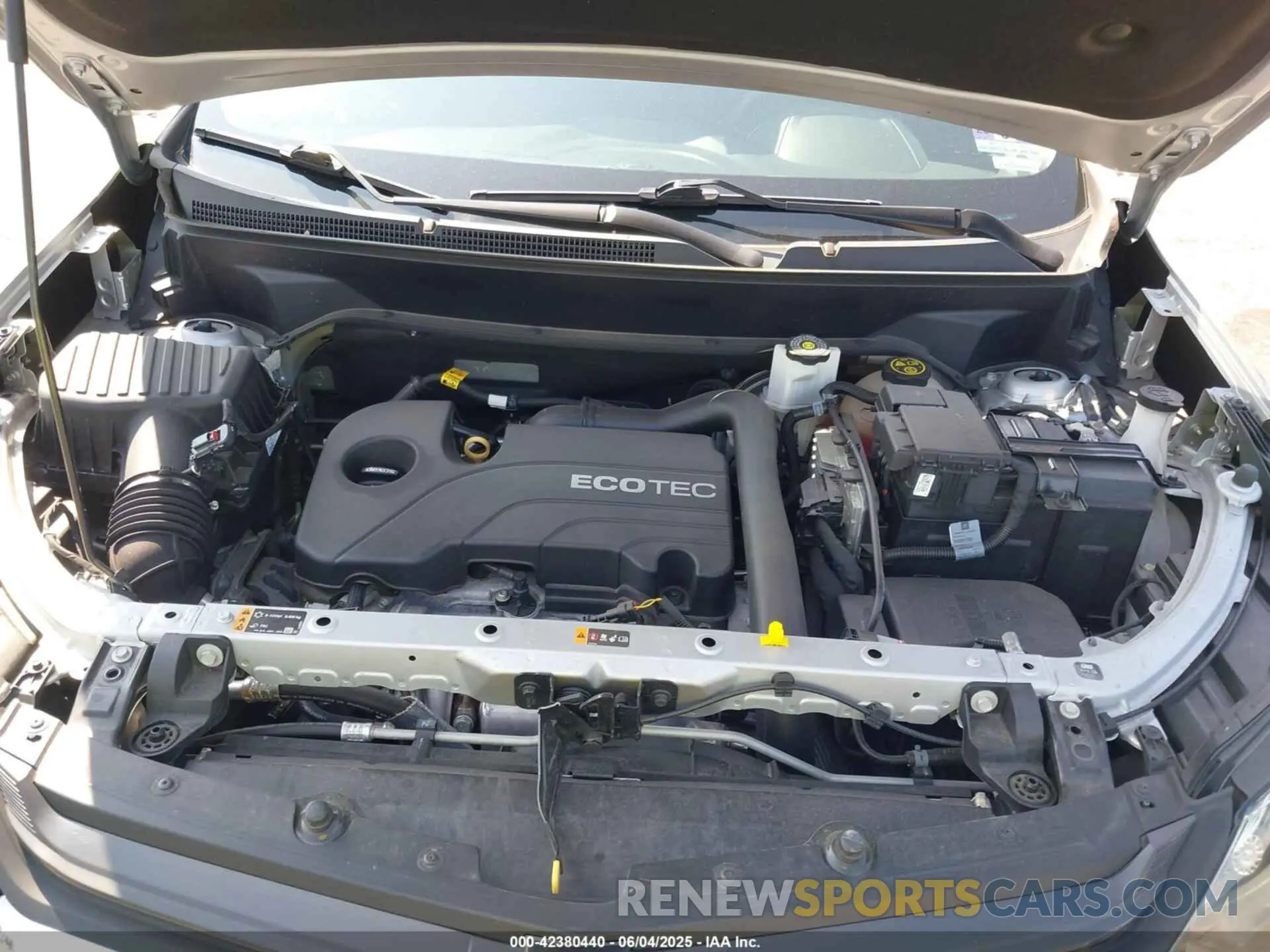 10 Photograph of a damaged car 2GNAXUEV8K6271028 CHEVROLET EQUINOX 2019