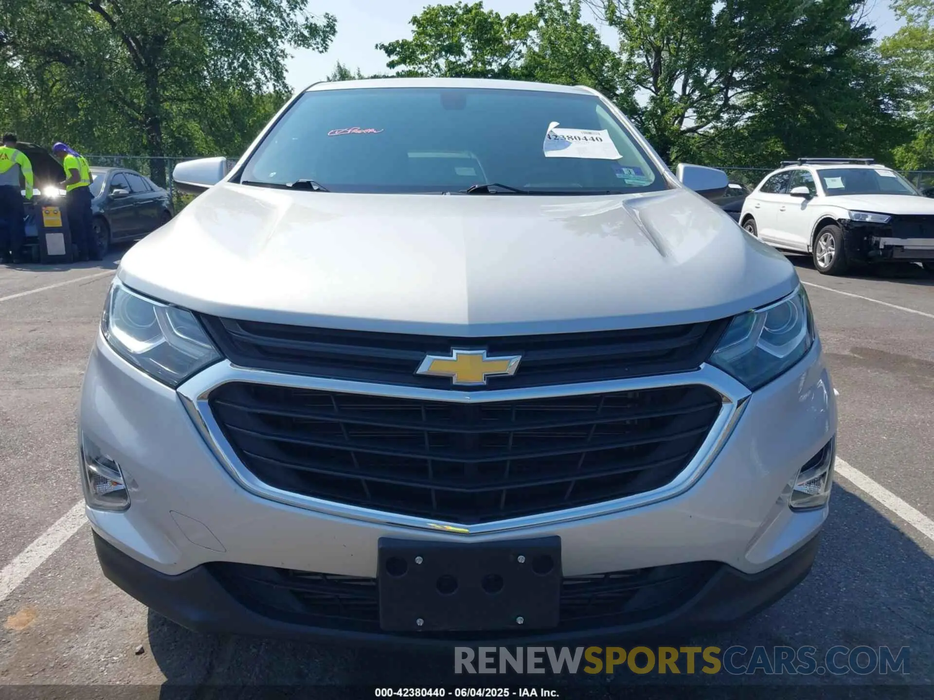 12 Photograph of a damaged car 2GNAXUEV8K6271028 CHEVROLET EQUINOX 2019