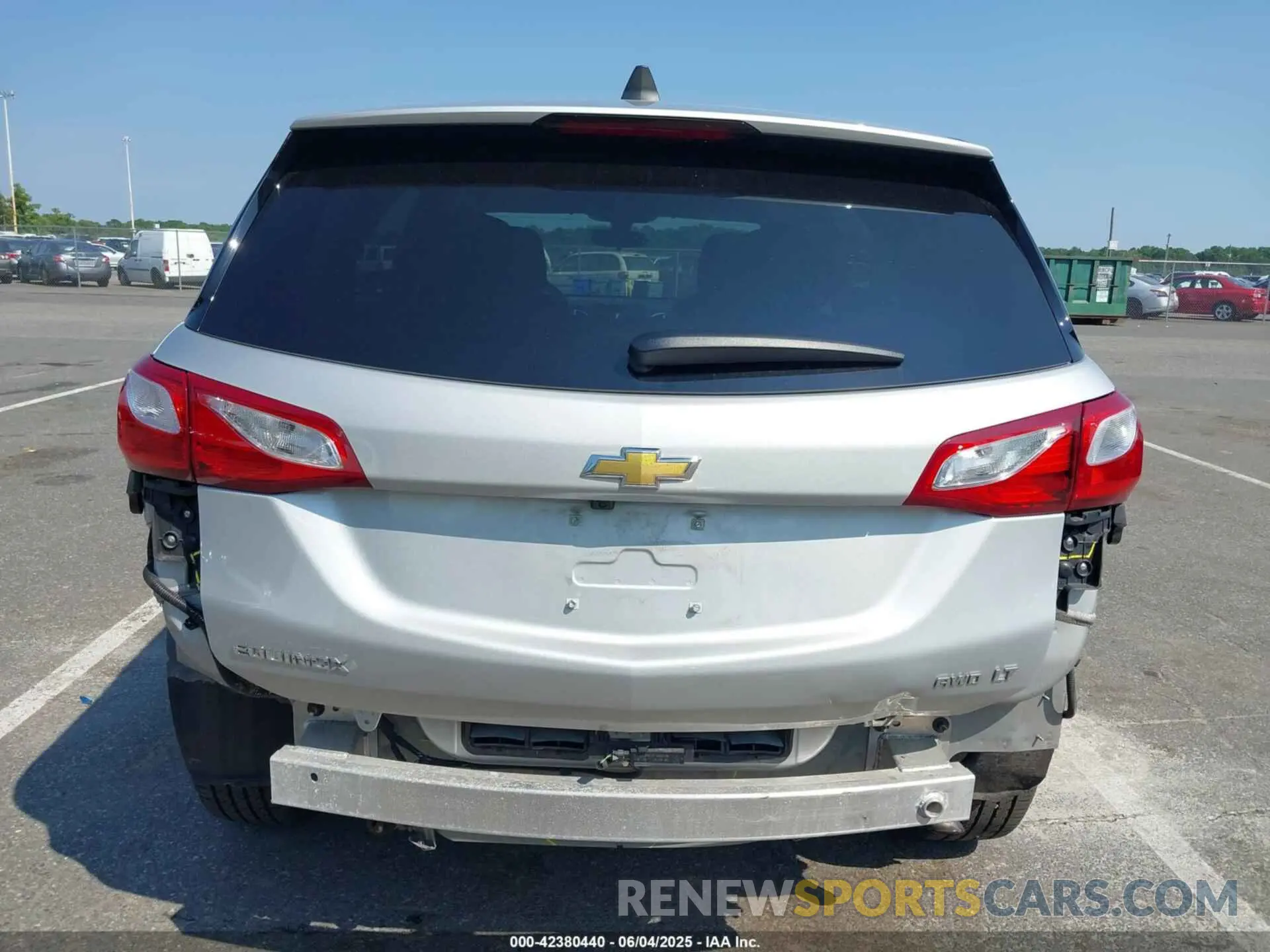 16 Photograph of a damaged car 2GNAXUEV8K6271028 CHEVROLET EQUINOX 2019