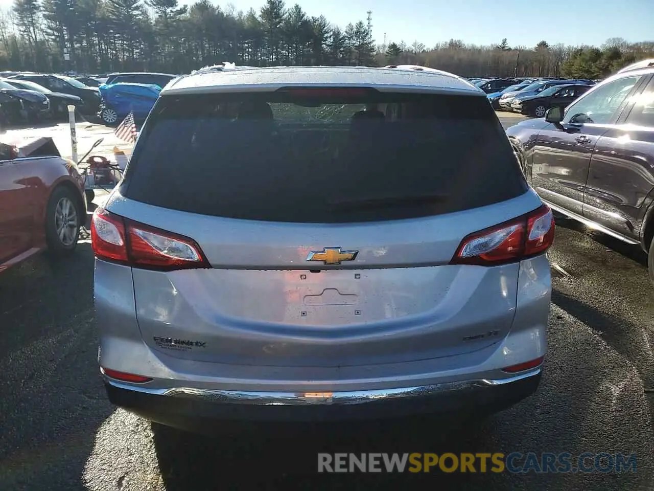 6 Photograph of a damaged car 2GNAXUEV8K6271563 CHEVROLET EQUINOX 2019