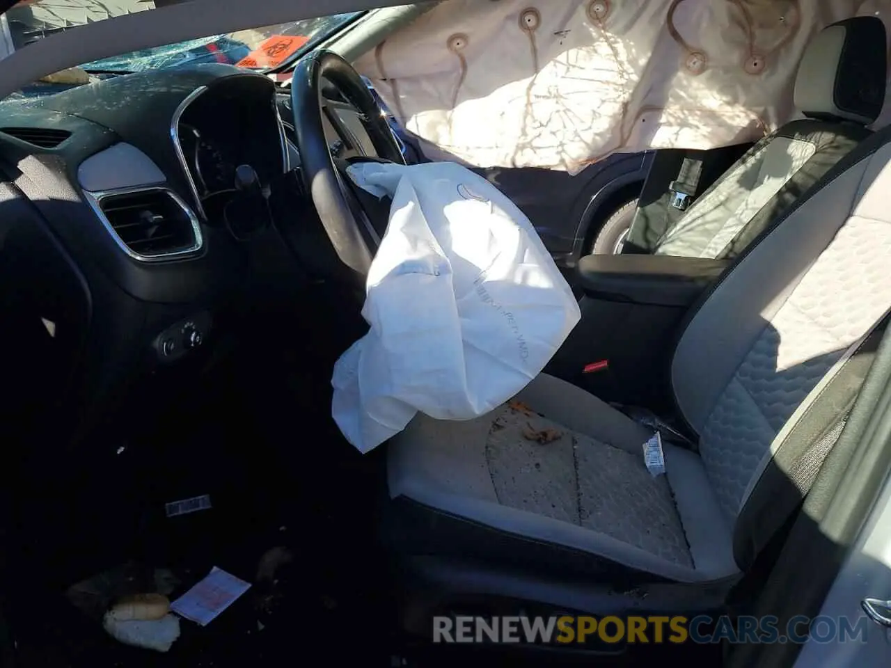 7 Photograph of a damaged car 2GNAXUEV8K6271563 CHEVROLET EQUINOX 2019