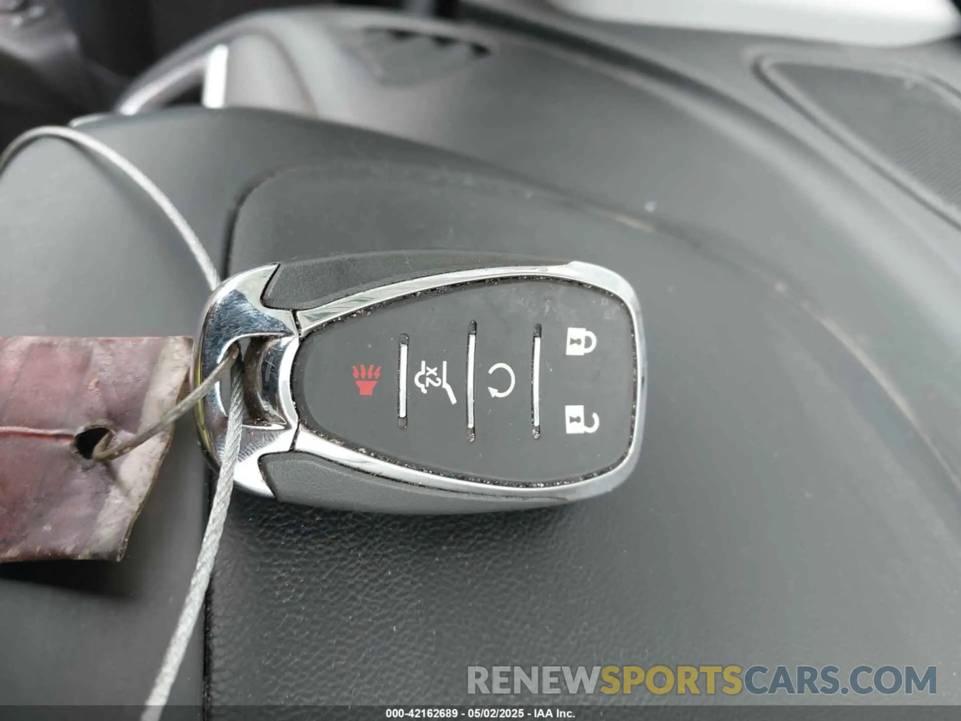 11 Photograph of a damaged car 2GNAXUEV8K6293904 CHEVROLET EQUINOX 2019