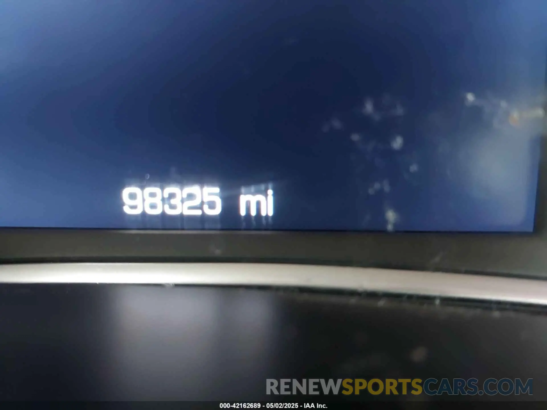 16 Photograph of a damaged car 2GNAXUEV8K6293904 CHEVROLET EQUINOX 2019