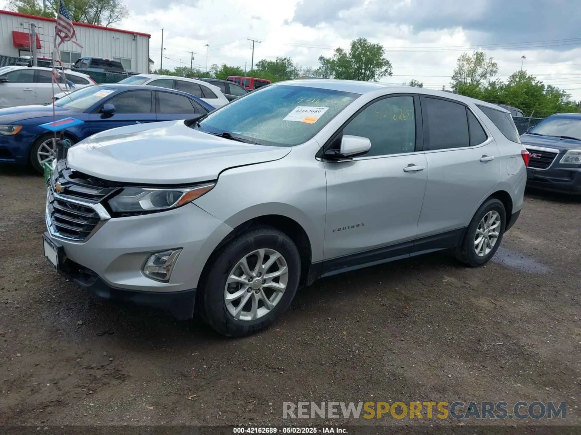 2 Photograph of a damaged car 2GNAXUEV8K6293904 CHEVROLET EQUINOX 2019
