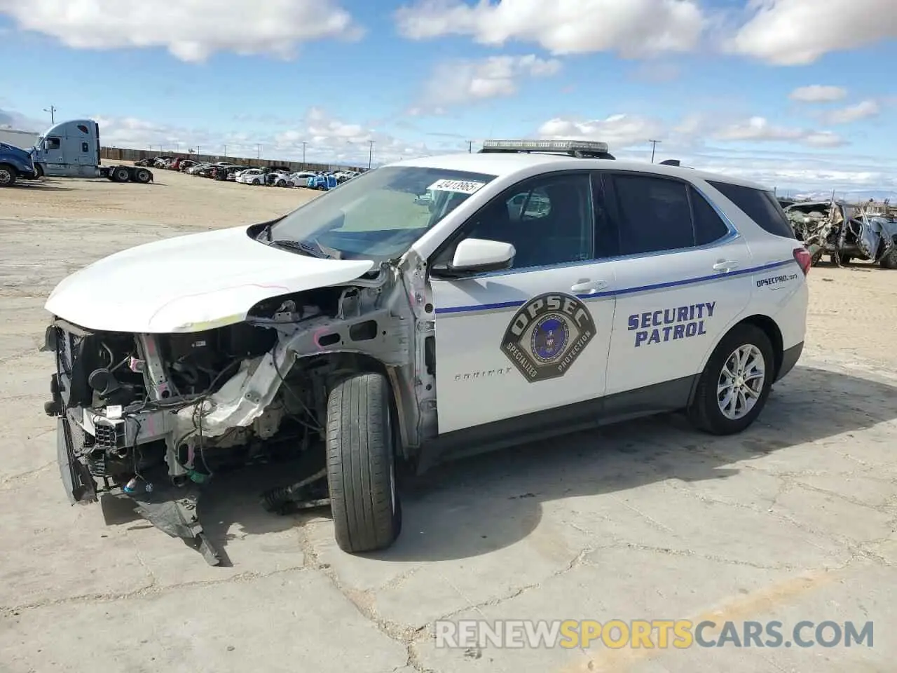 1 Photograph of a damaged car 2GNAXUEV8K6303427 CHEVROLET EQUINOX 2019