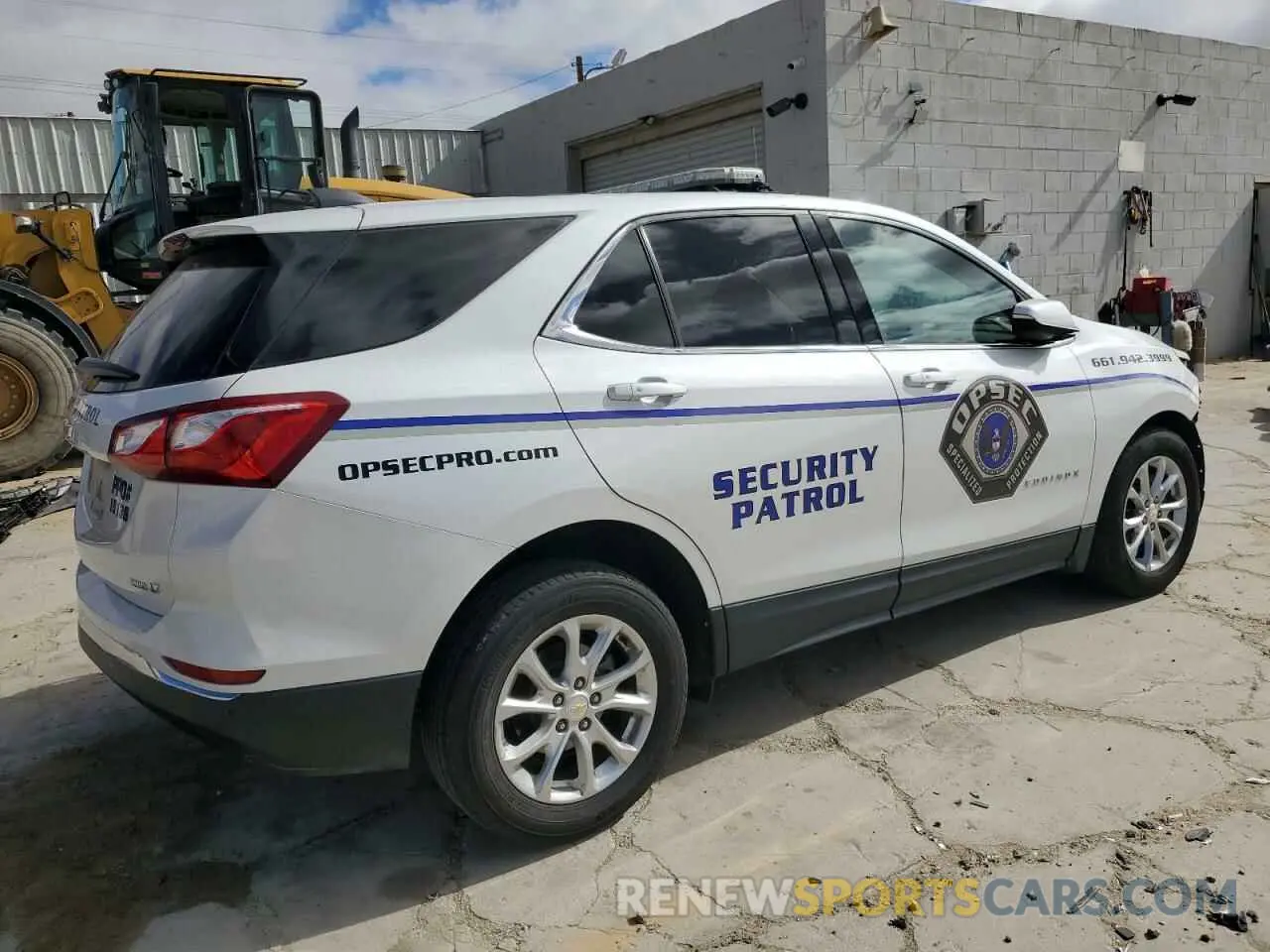 3 Photograph of a damaged car 2GNAXUEV8K6303427 CHEVROLET EQUINOX 2019