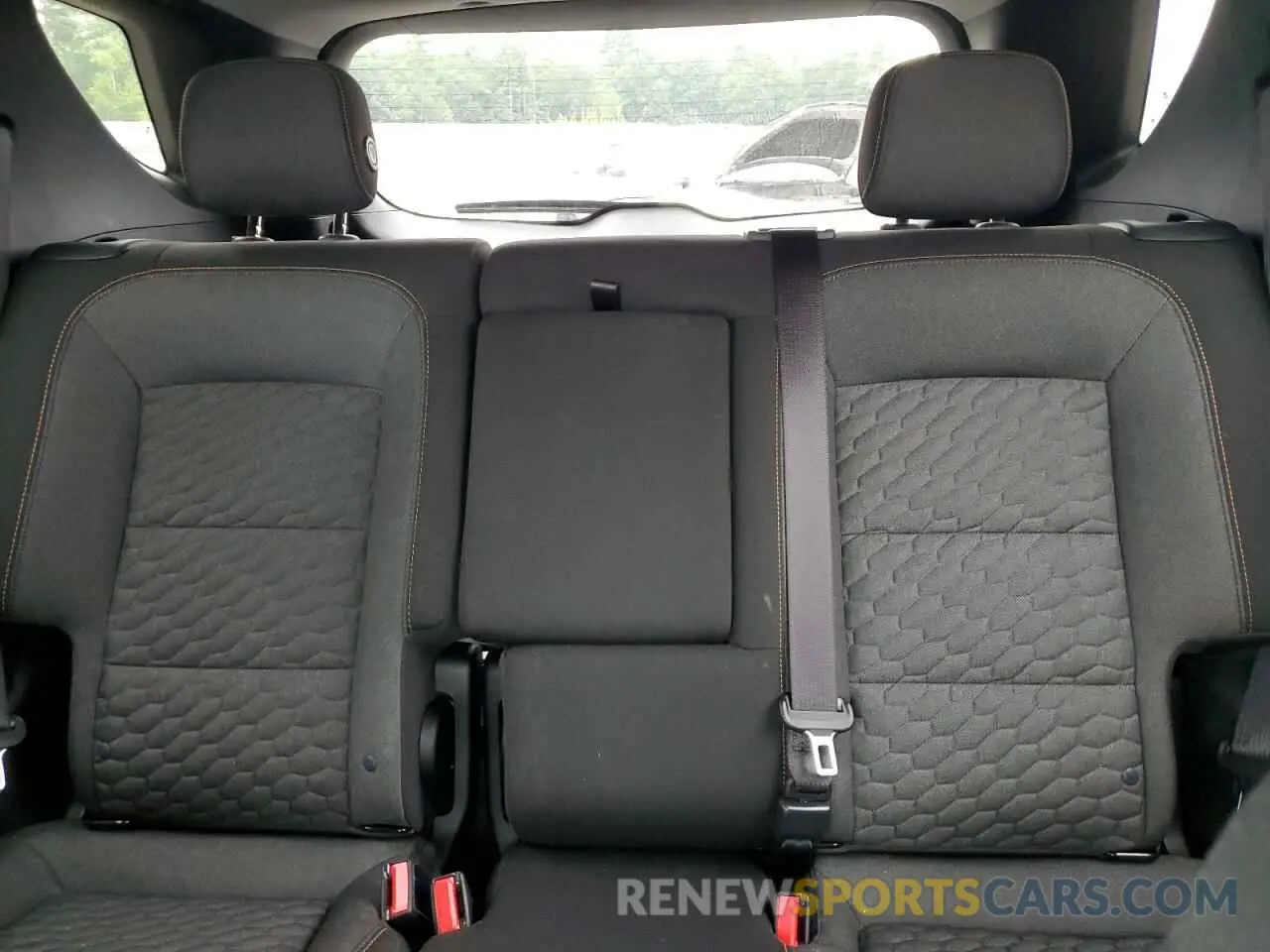10 Photograph of a damaged car 2GNAXUEV9K6103625 CHEVROLET EQUINOX 2019