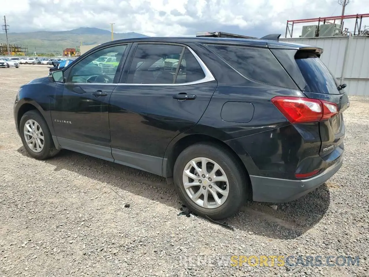 2 Photograph of a damaged car 2GNAXUEV9K6127939 CHEVROLET EQUINOX 2019