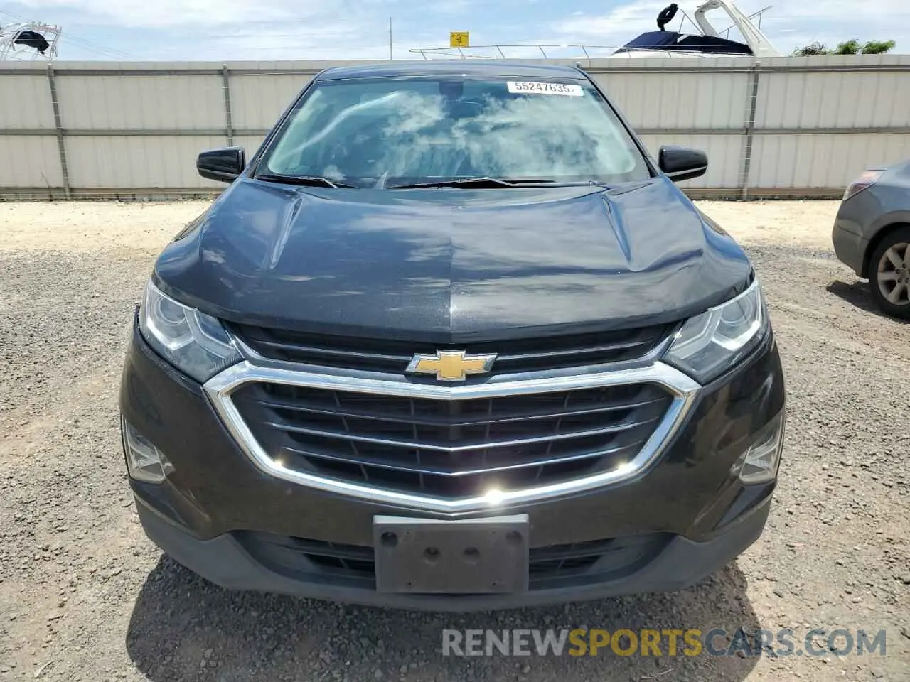 5 Photograph of a damaged car 2GNAXUEV9K6127939 CHEVROLET EQUINOX 2019