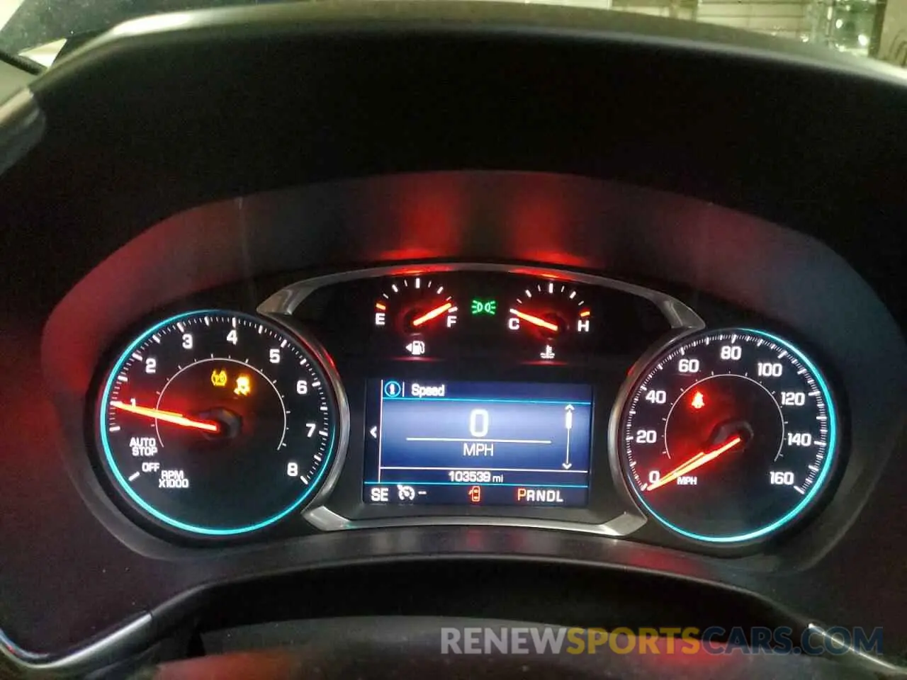 9 Photograph of a damaged car 2GNAXUEV9K6137368 CHEVROLET EQUINOX 2019