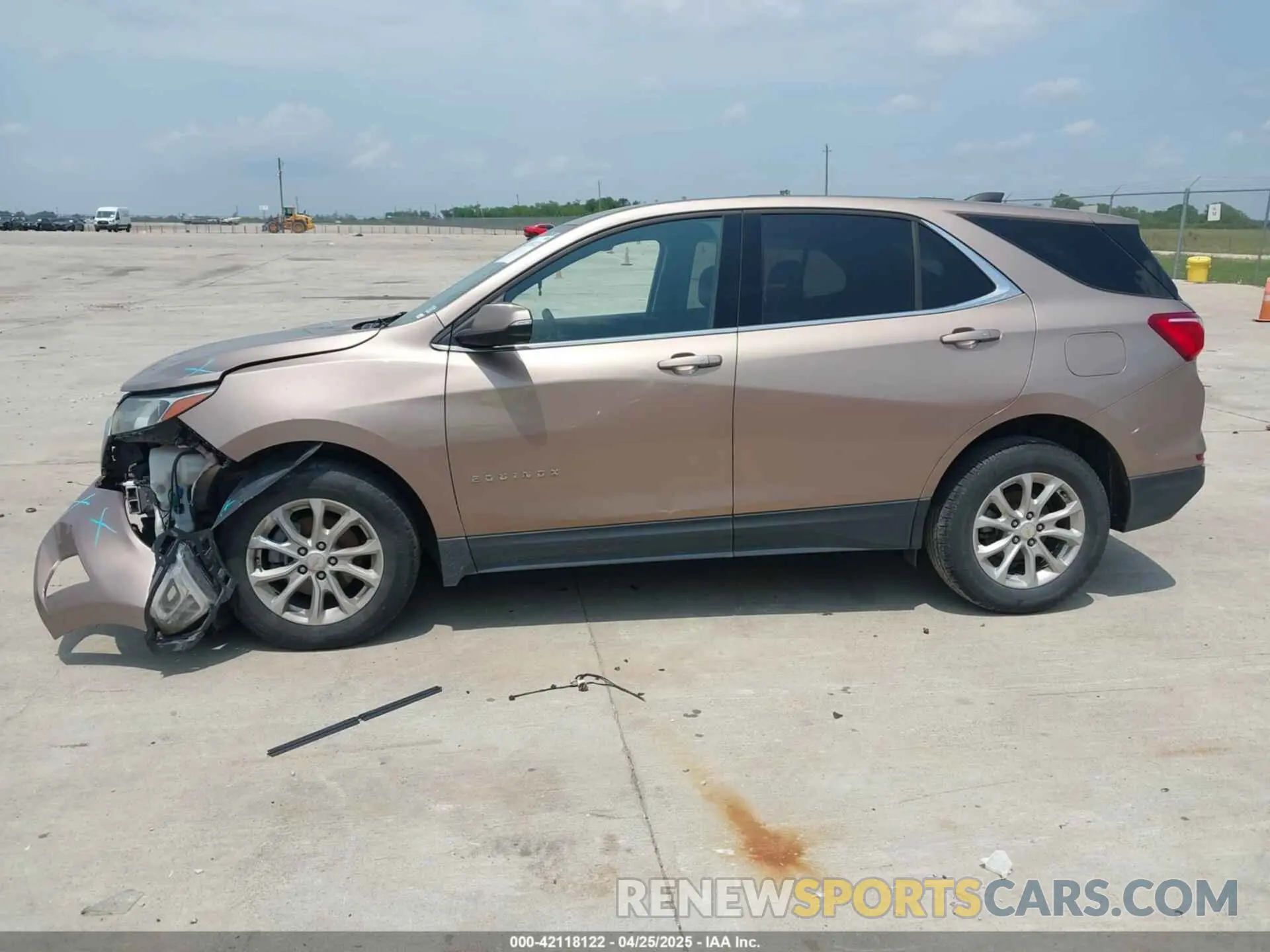 14 Photograph of a damaged car 2GNAXUEV9K6169267 CHEVROLET EQUINOX 2019