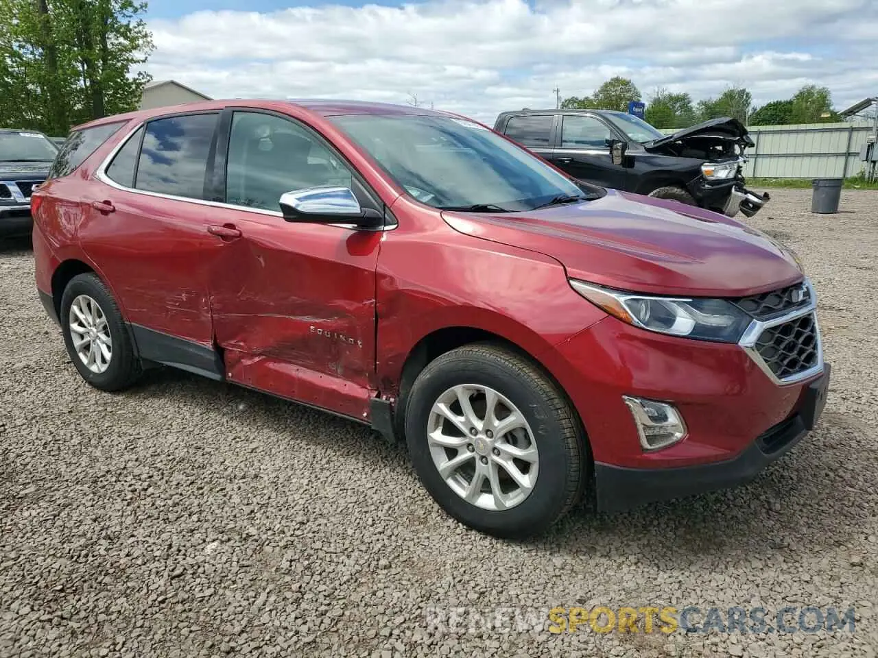 4 Photograph of a damaged car 2GNAXUEV9K6184254 CHEVROLET EQUINOX 2019