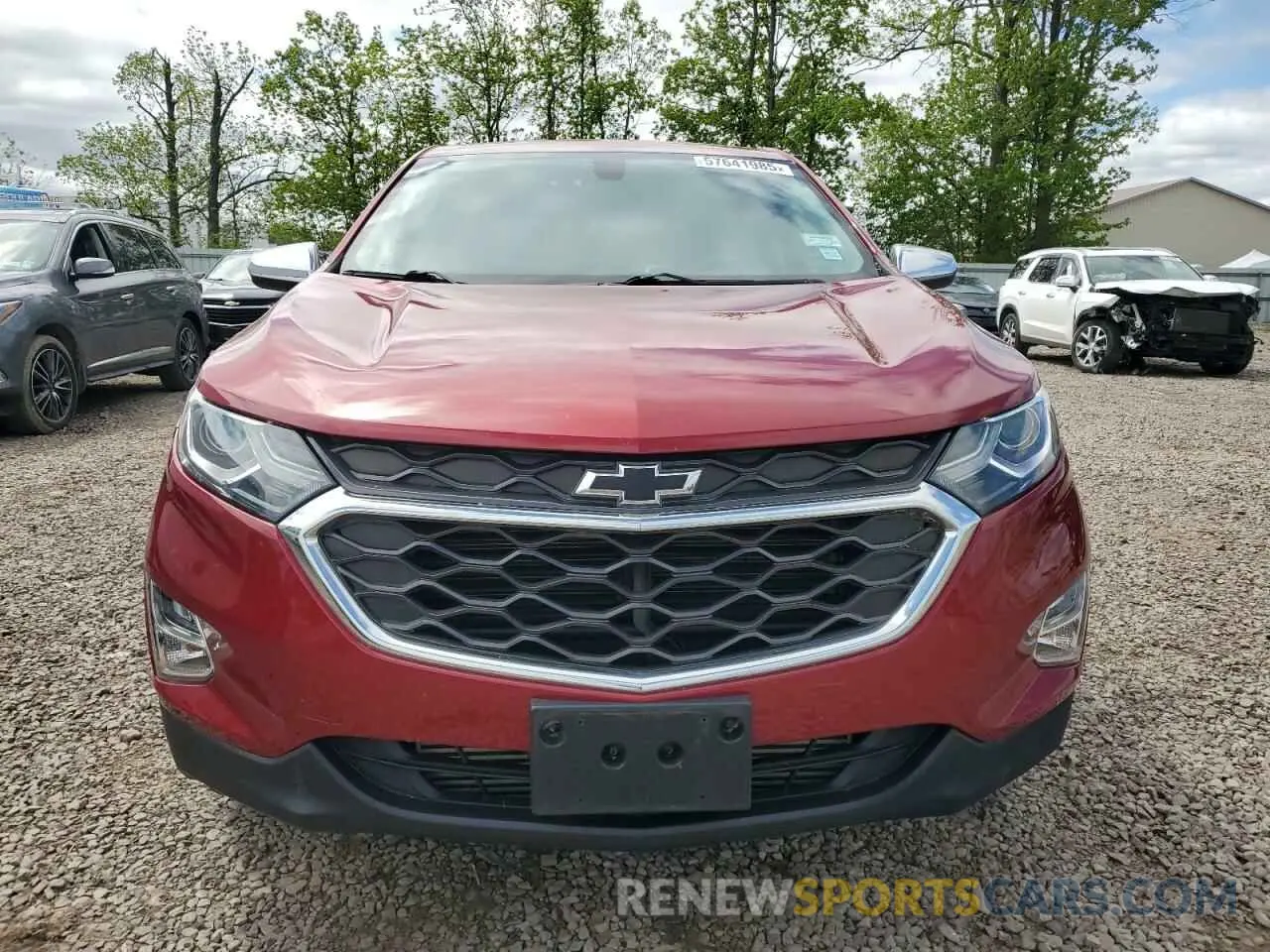 5 Photograph of a damaged car 2GNAXUEV9K6184254 CHEVROLET EQUINOX 2019