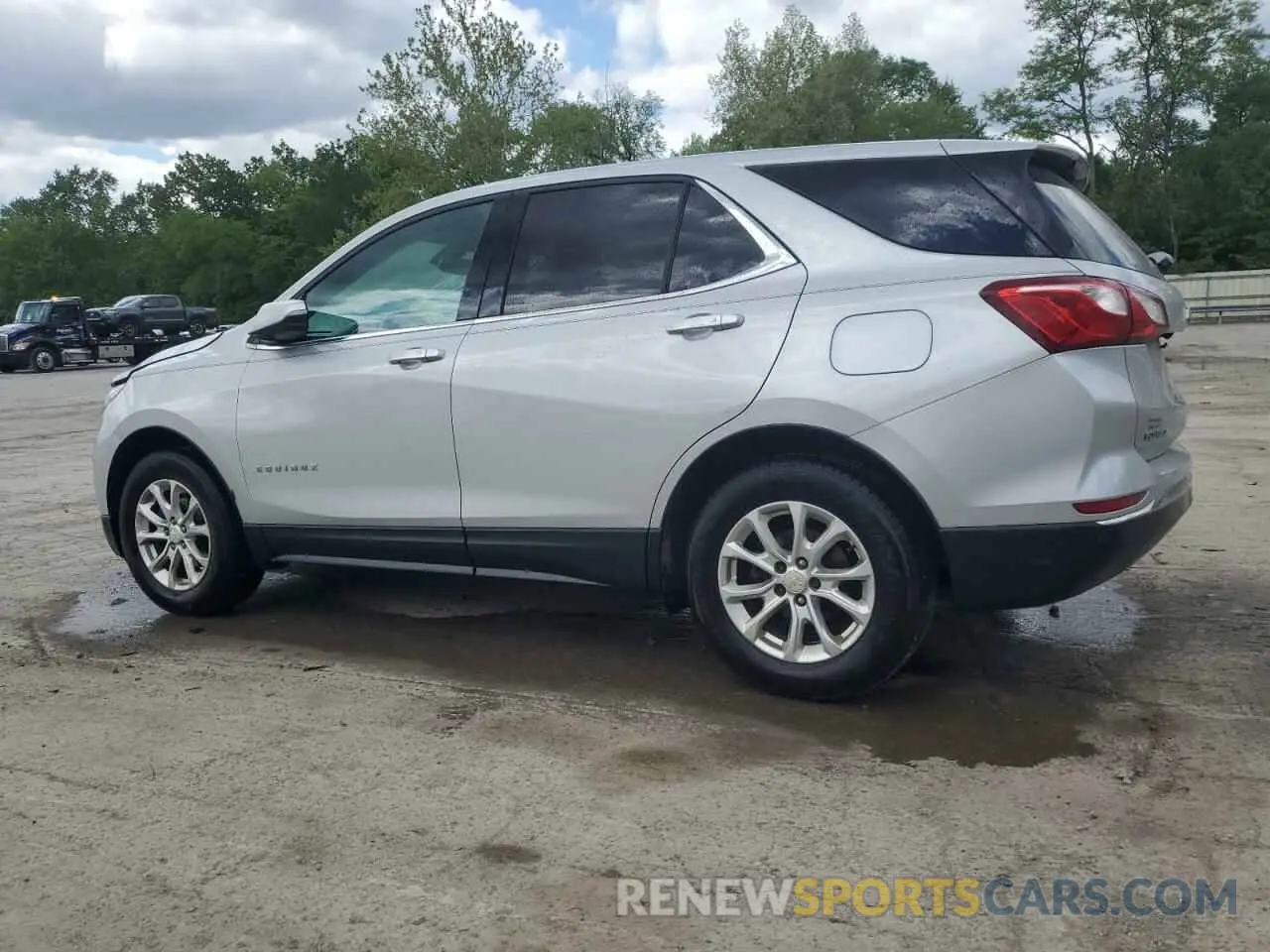 2 Photograph of a damaged car 2GNAXUEV9K6190992 CHEVROLET EQUINOX 2019