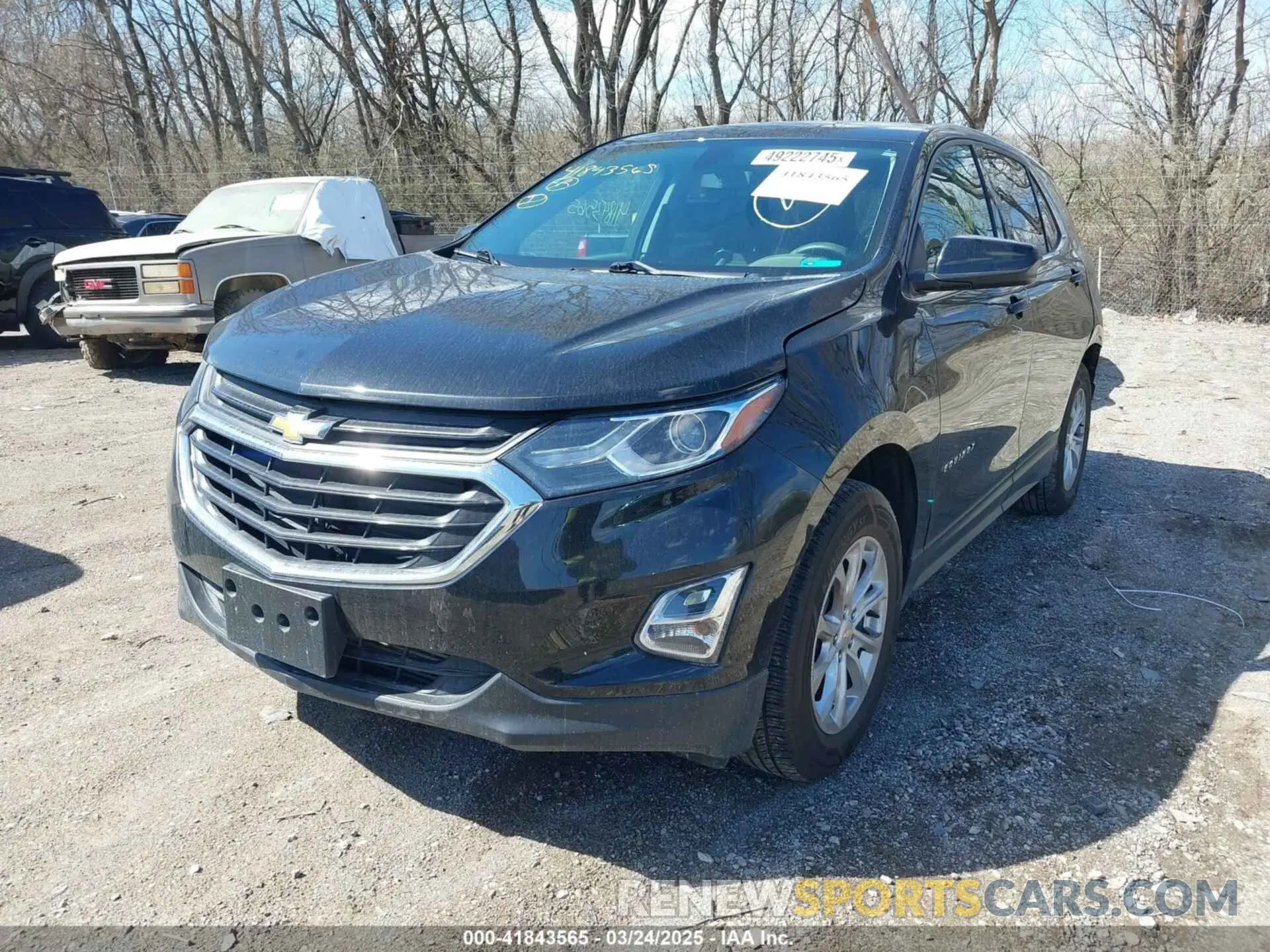 2 Photograph of a damaged car 2GNAXUEV9K6202350 CHEVROLET EQUINOX 2019