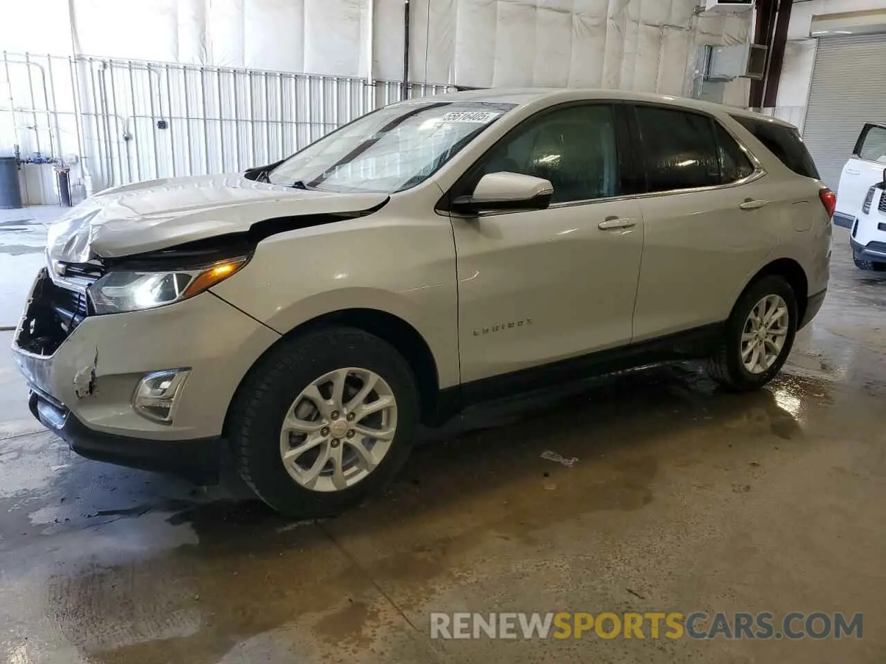 1 Photograph of a damaged car 2GNAXUEV9K6217415 CHEVROLET EQUINOX 2019