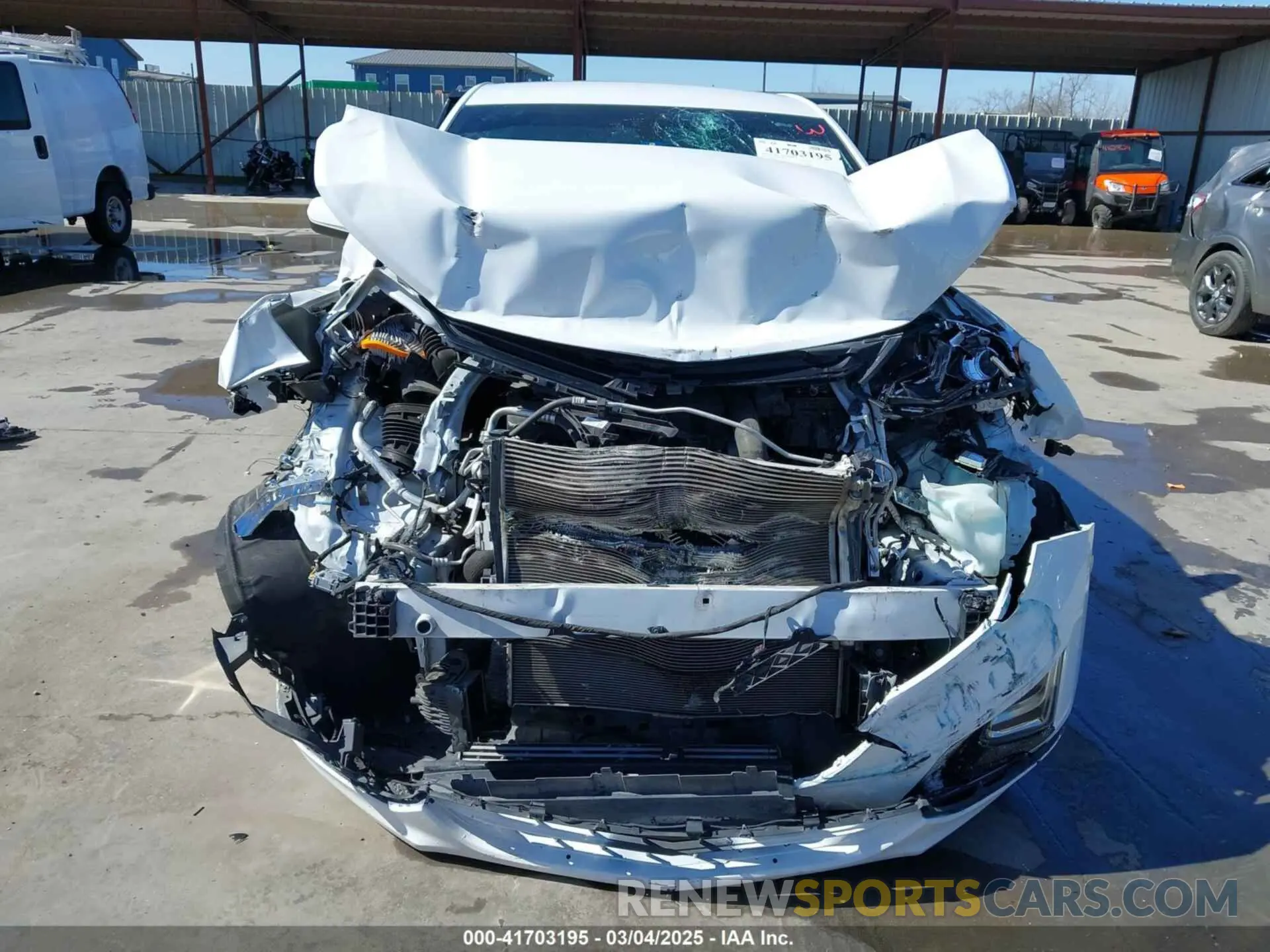 6 Photograph of a damaged car 2GNAXUEV9K6240368 CHEVROLET EQUINOX 2019
