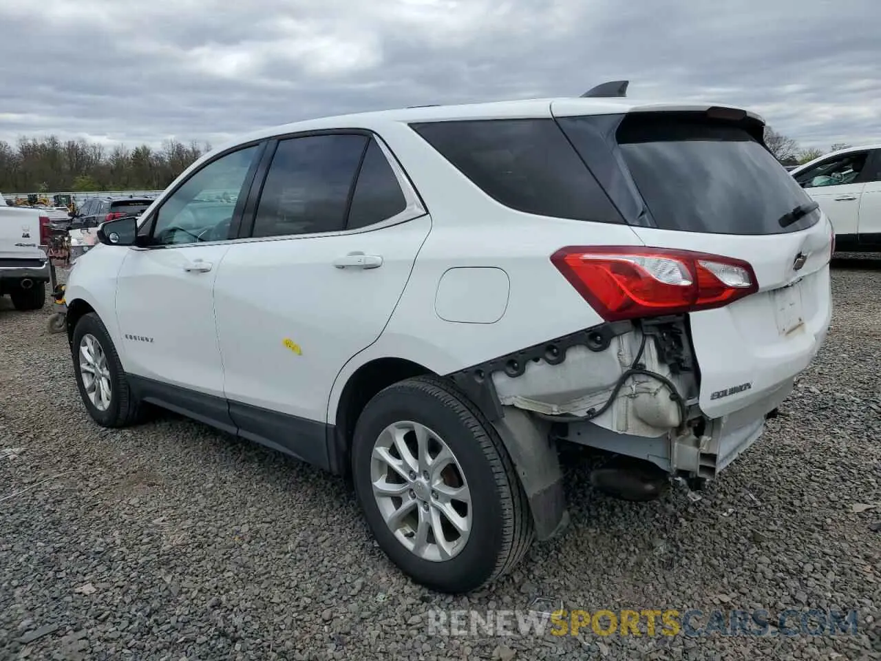 2 Photograph of a damaged car 2GNAXUEVXK6118098 CHEVROLET EQUINOX 2019