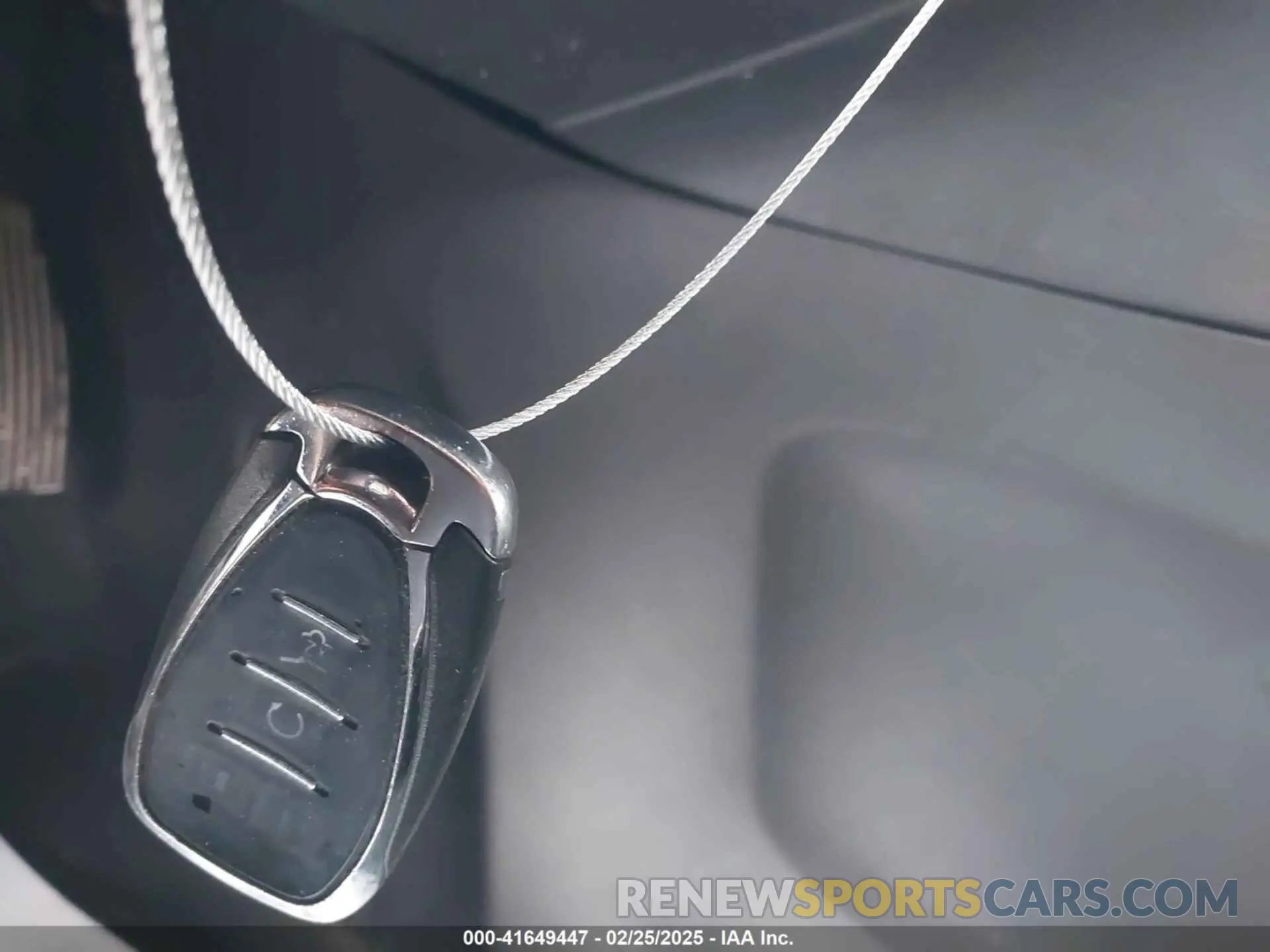 11 Photograph of a damaged car 2GNAXUEVXK6254229 CHEVROLET EQUINOX 2019