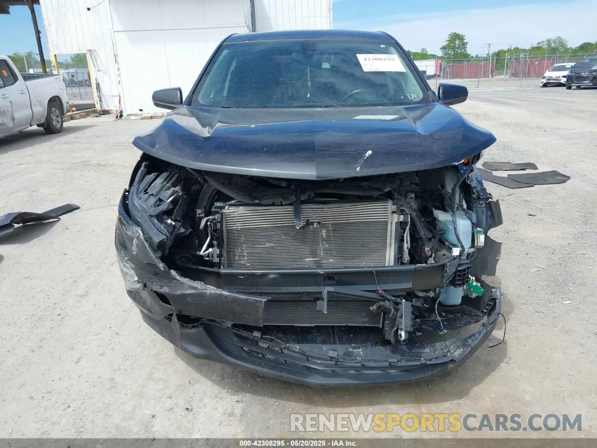 13 Photograph of a damaged car 2GNAXUEVXK6279146 CHEVROLET EQUINOX 2019