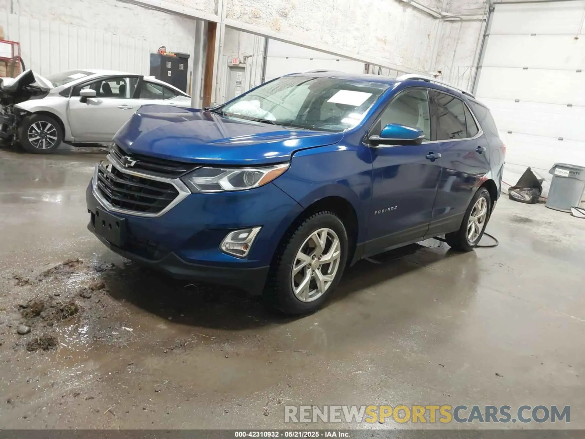 2 Photograph of a damaged car 2GNAXVEX0K6127576 CHEVROLET EQUINOX 2019