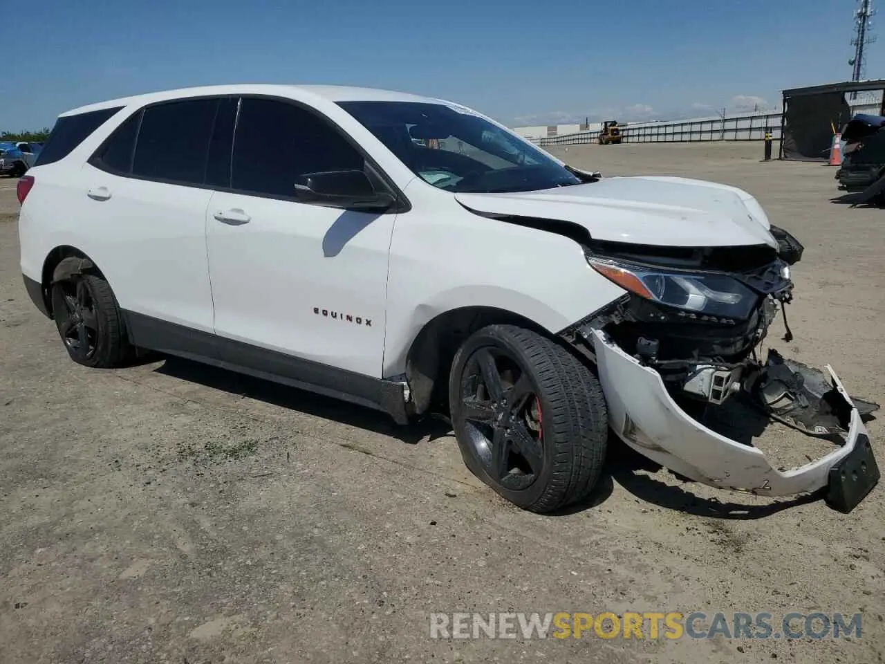 4 Photograph of a damaged car 2GNAXVEX0K6213647 CHEVROLET EQUINOX 2019
