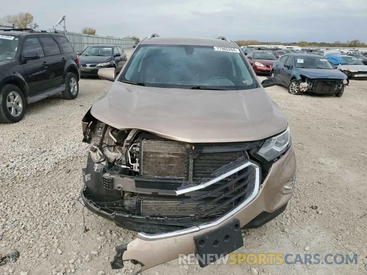 5 Photograph of a damaged car 2GNAXVEX0K6239438 CHEVROLET EQUINOX 2019