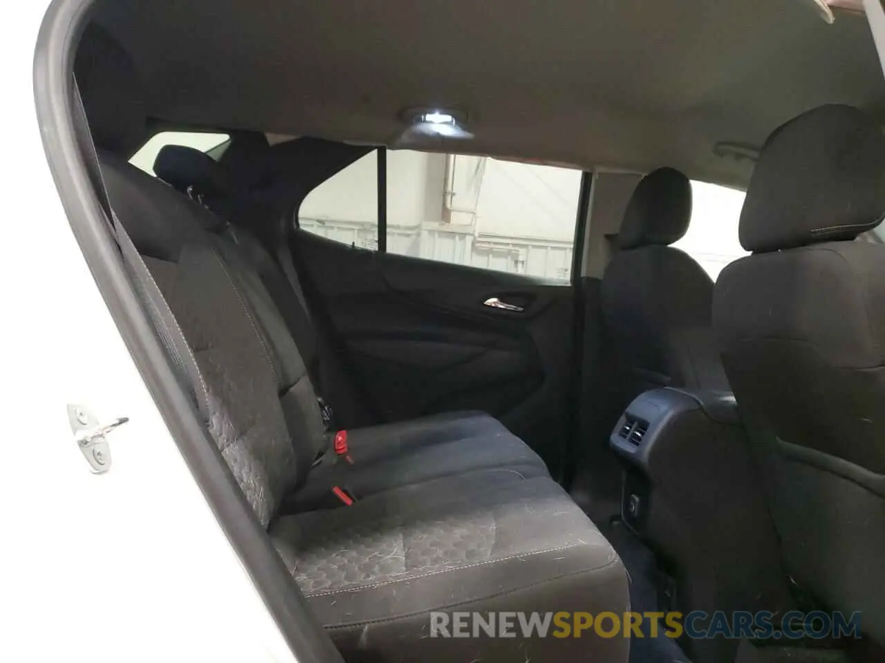11 Photograph of a damaged car 2GNAXVEX1K6279267 CHEVROLET EQUINOX 2019