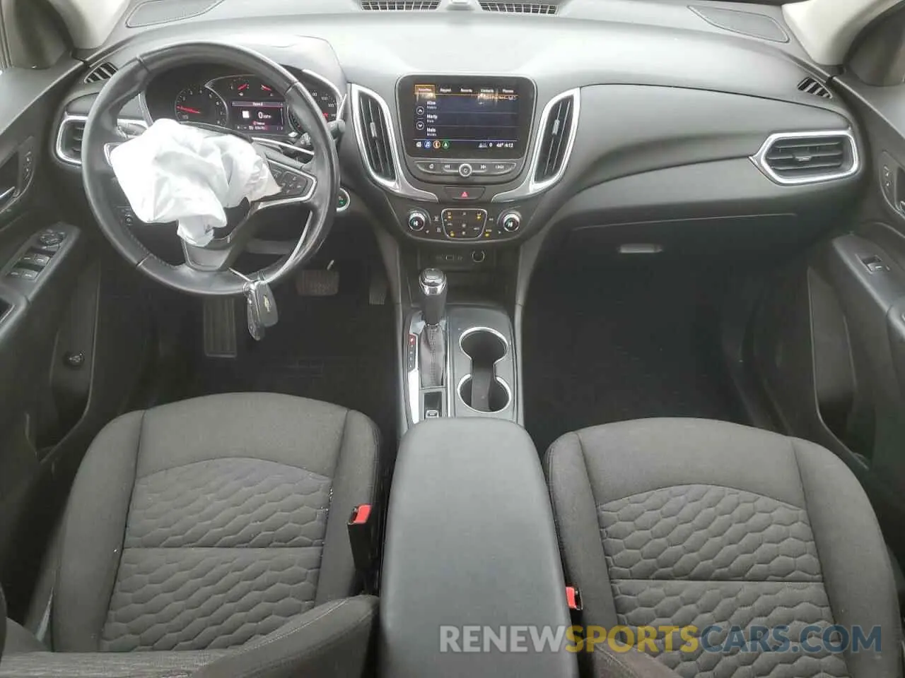 8 Photograph of a damaged car 2GNAXVEX2K6125327 CHEVROLET EQUINOX 2019