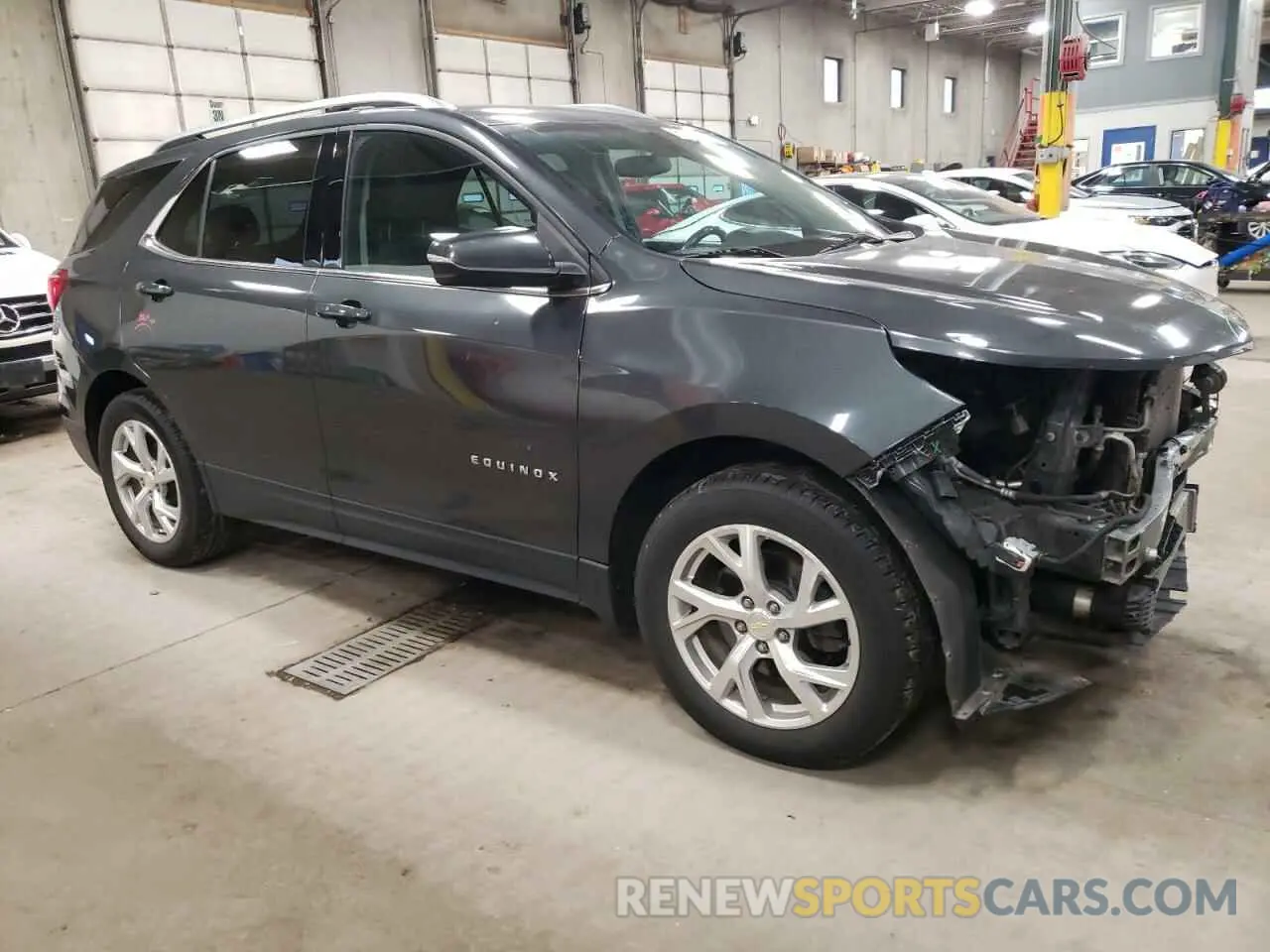 4 Photograph of a damaged car 2GNAXVEX2K6247735 CHEVROLET EQUINOX 2019