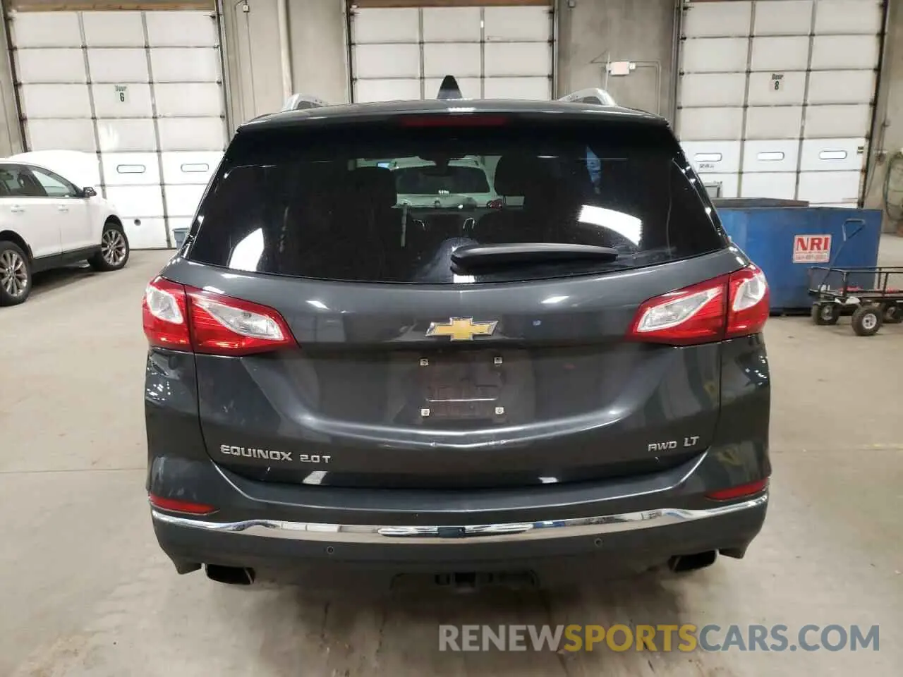6 Photograph of a damaged car 2GNAXVEX2K6247735 CHEVROLET EQUINOX 2019