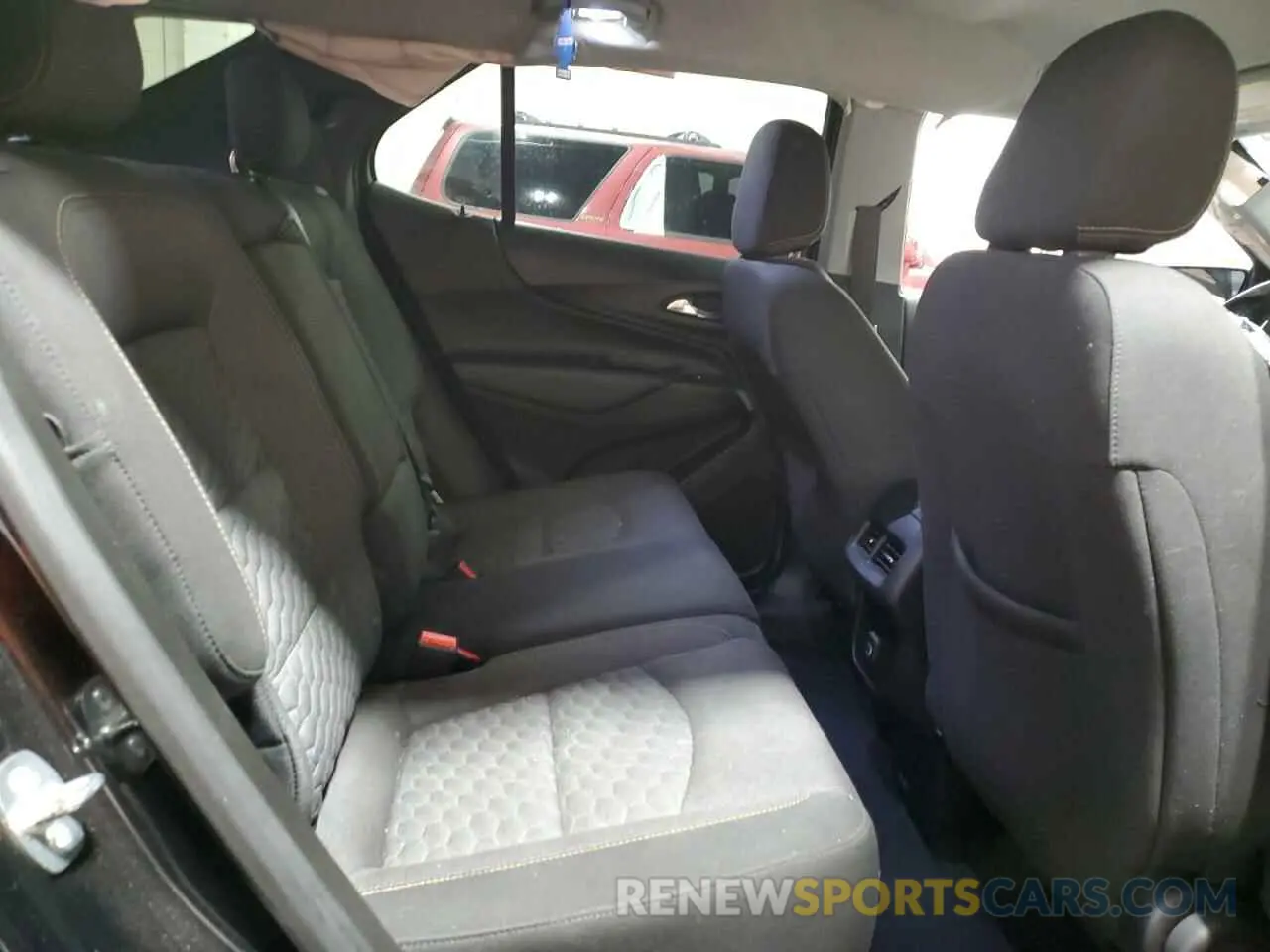 11 Photograph of a damaged car 2GNAXVEX3K6150687 CHEVROLET EQUINOX 2019