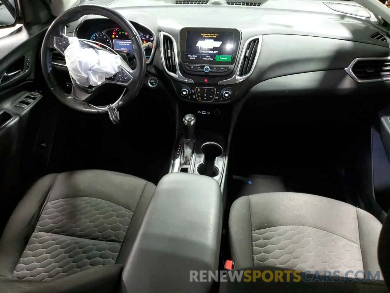 8 Photograph of a damaged car 2GNAXVEX3K6150687 CHEVROLET EQUINOX 2019