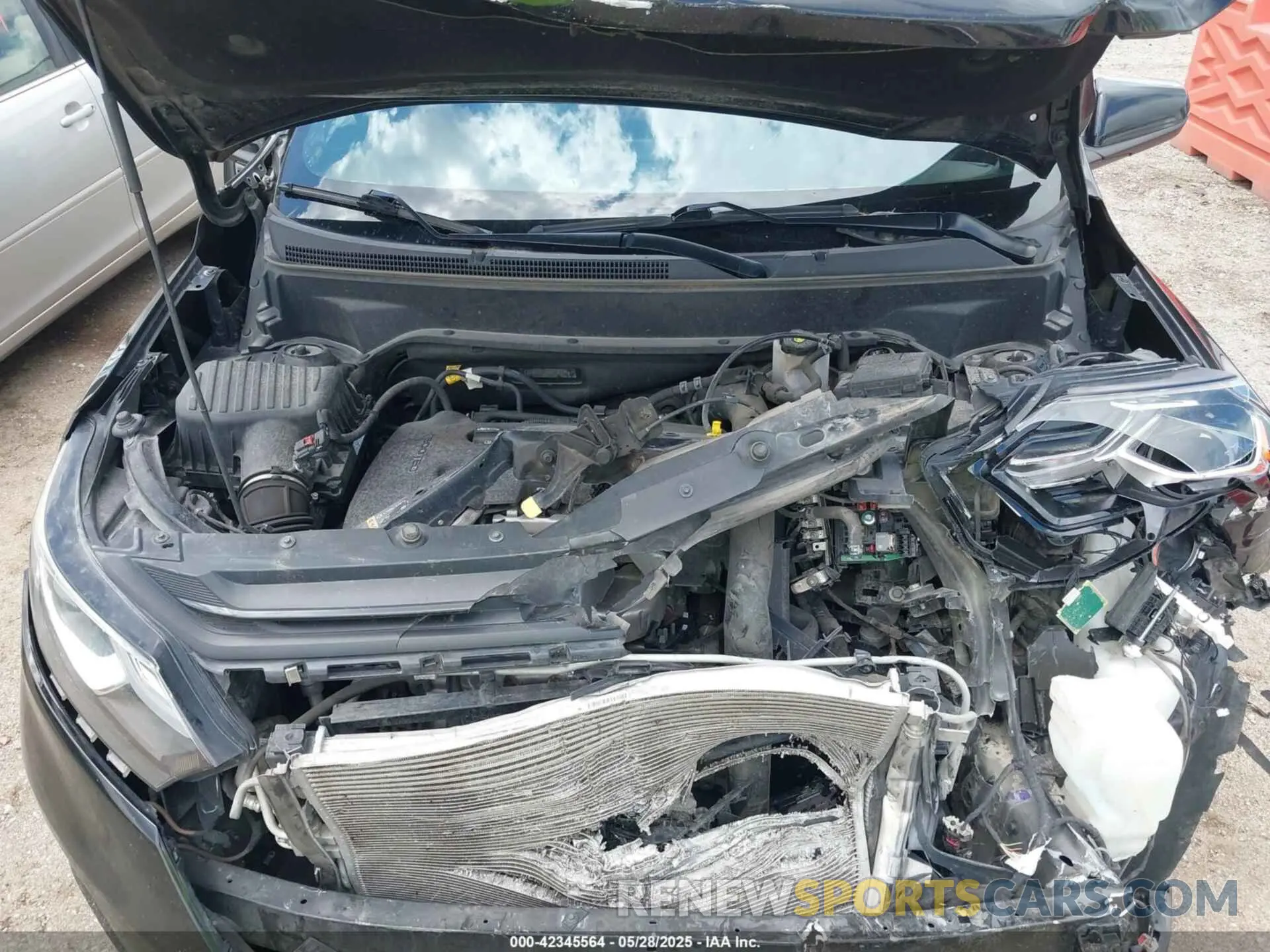 10 Photograph of a damaged car 2GNAXVEX6K6214219 CHEVROLET EQUINOX 2019