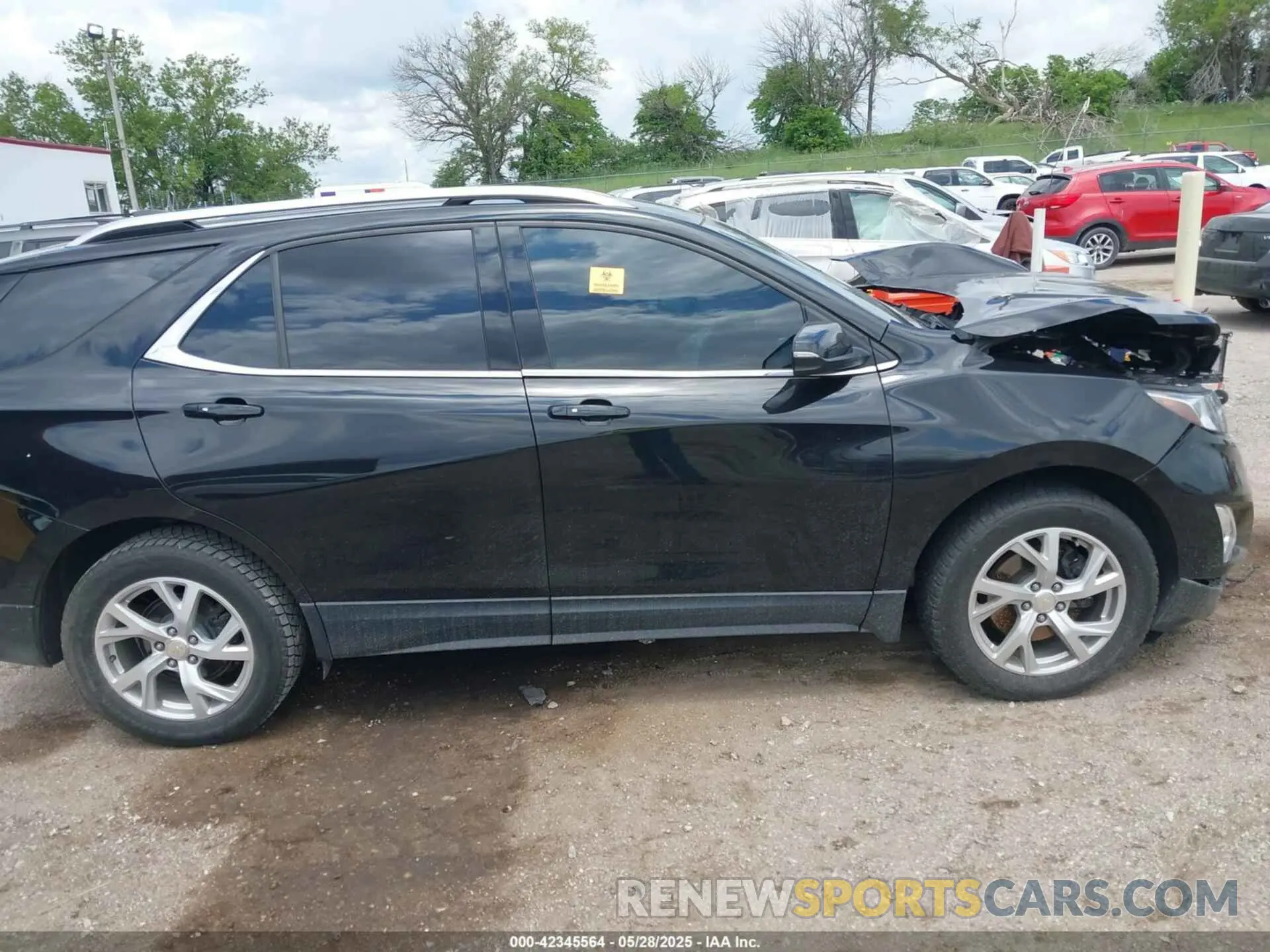 13 Photograph of a damaged car 2GNAXVEX6K6214219 CHEVROLET EQUINOX 2019