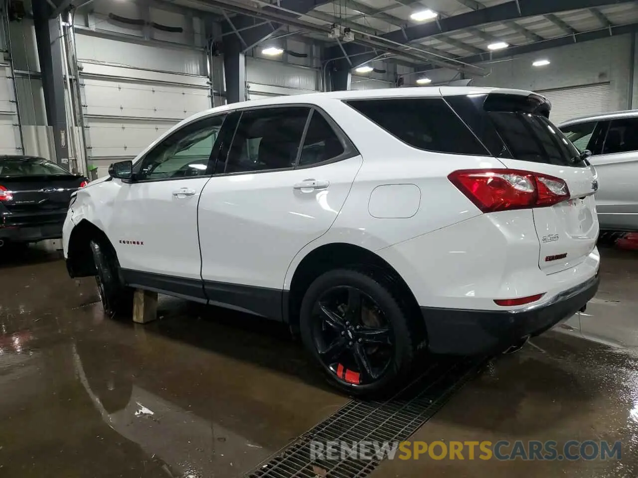 2 Photograph of a damaged car 2GNAXVEX7K6194806 CHEVROLET EQUINOX 2019