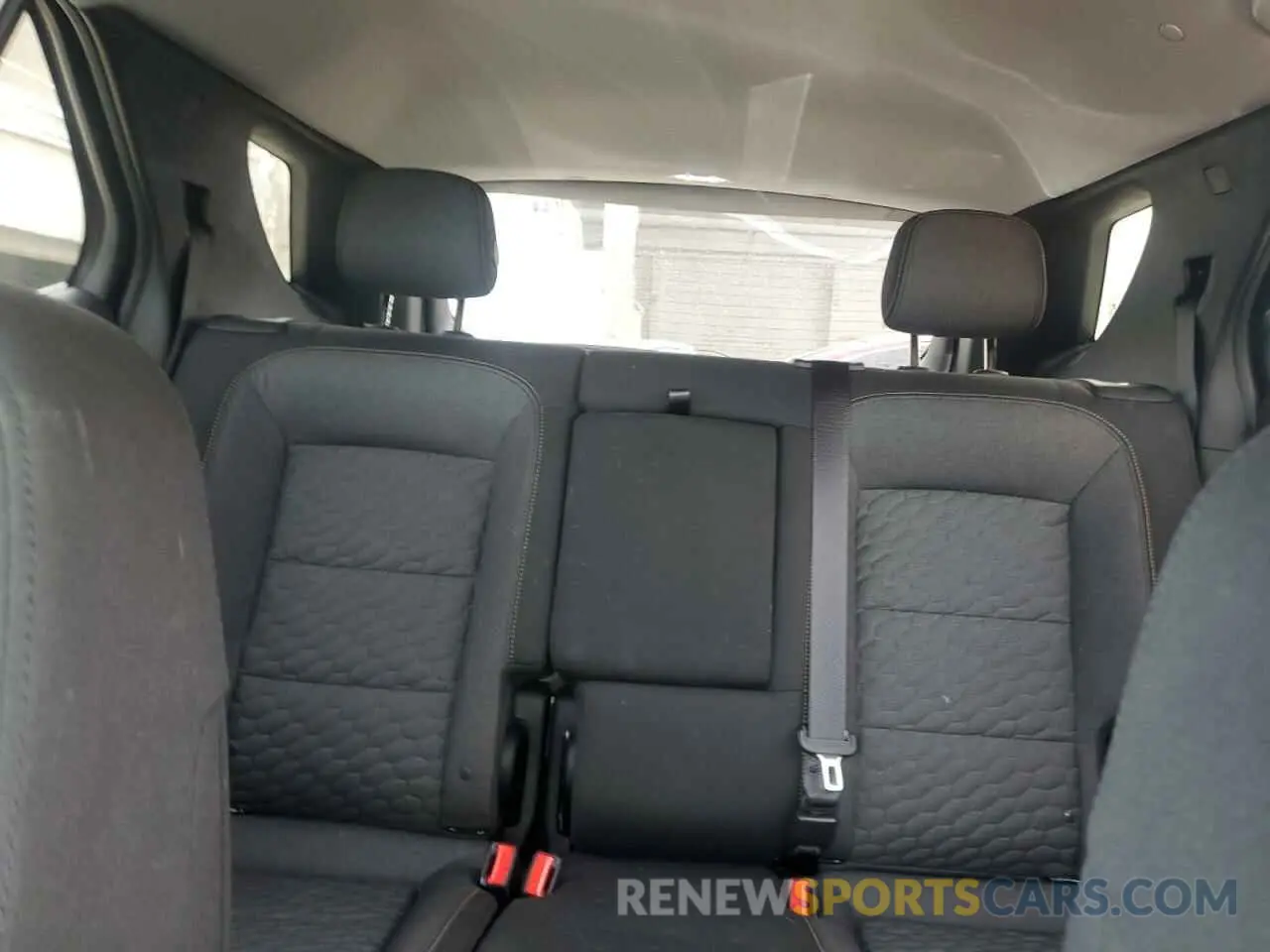 10 Photograph of a damaged car 2GNAXVEX7K6197284 CHEVROLET EQUINOX 2019