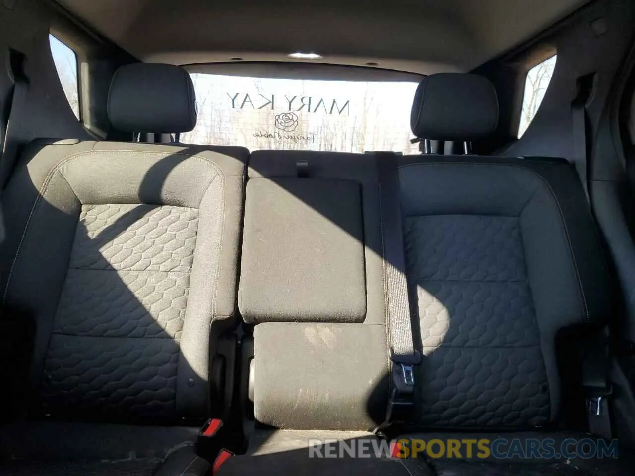 10 Photograph of a damaged car 2GNAXVEX8K6217347 CHEVROLET EQUINOX 2019