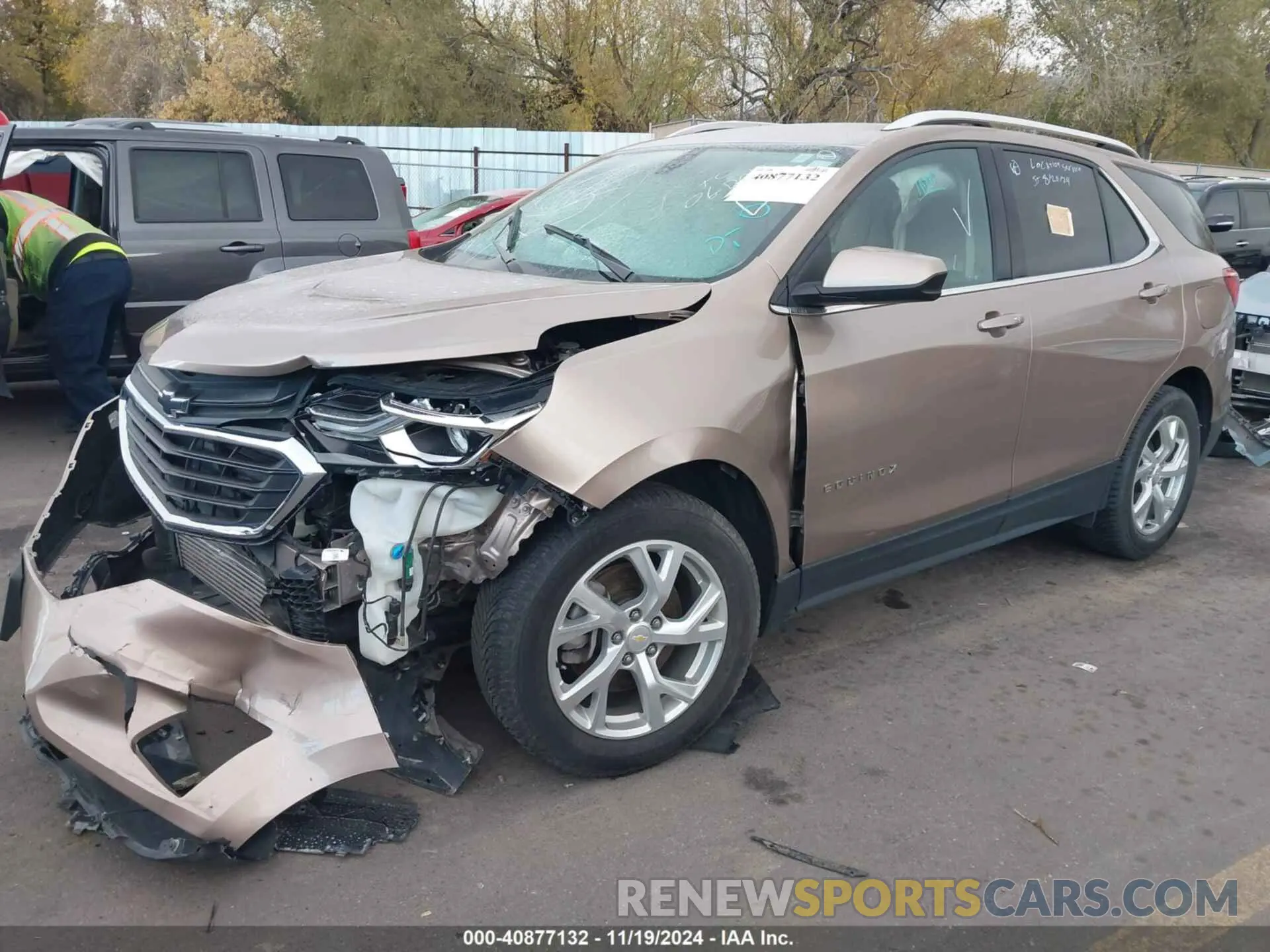 2 Photograph of a damaged car 2GNAXVEXXK6188627 CHEVROLET EQUINOX 2019