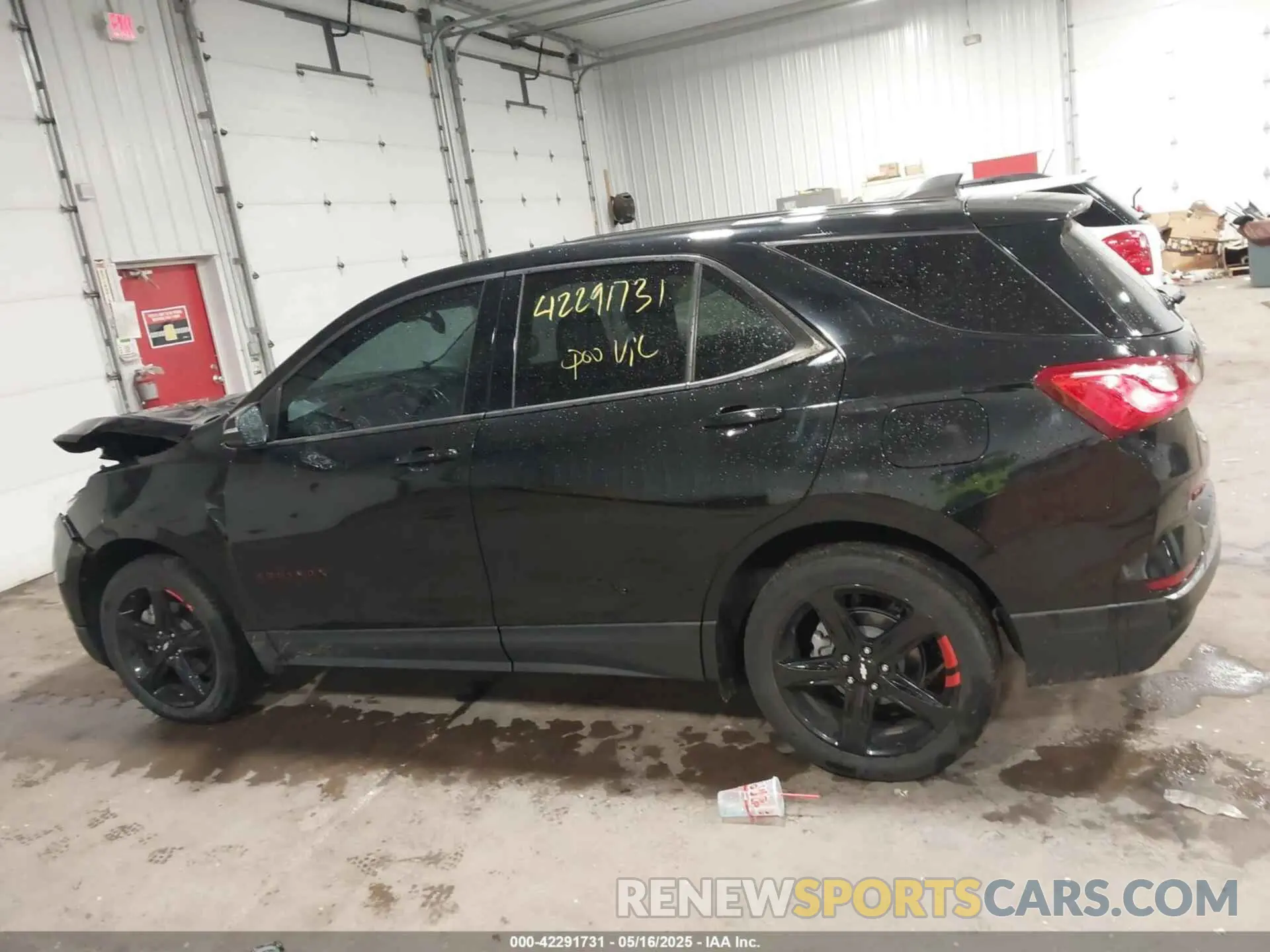 14 Photograph of a damaged car 2GNAXVEXXK6249202 CHEVROLET EQUINOX 2019