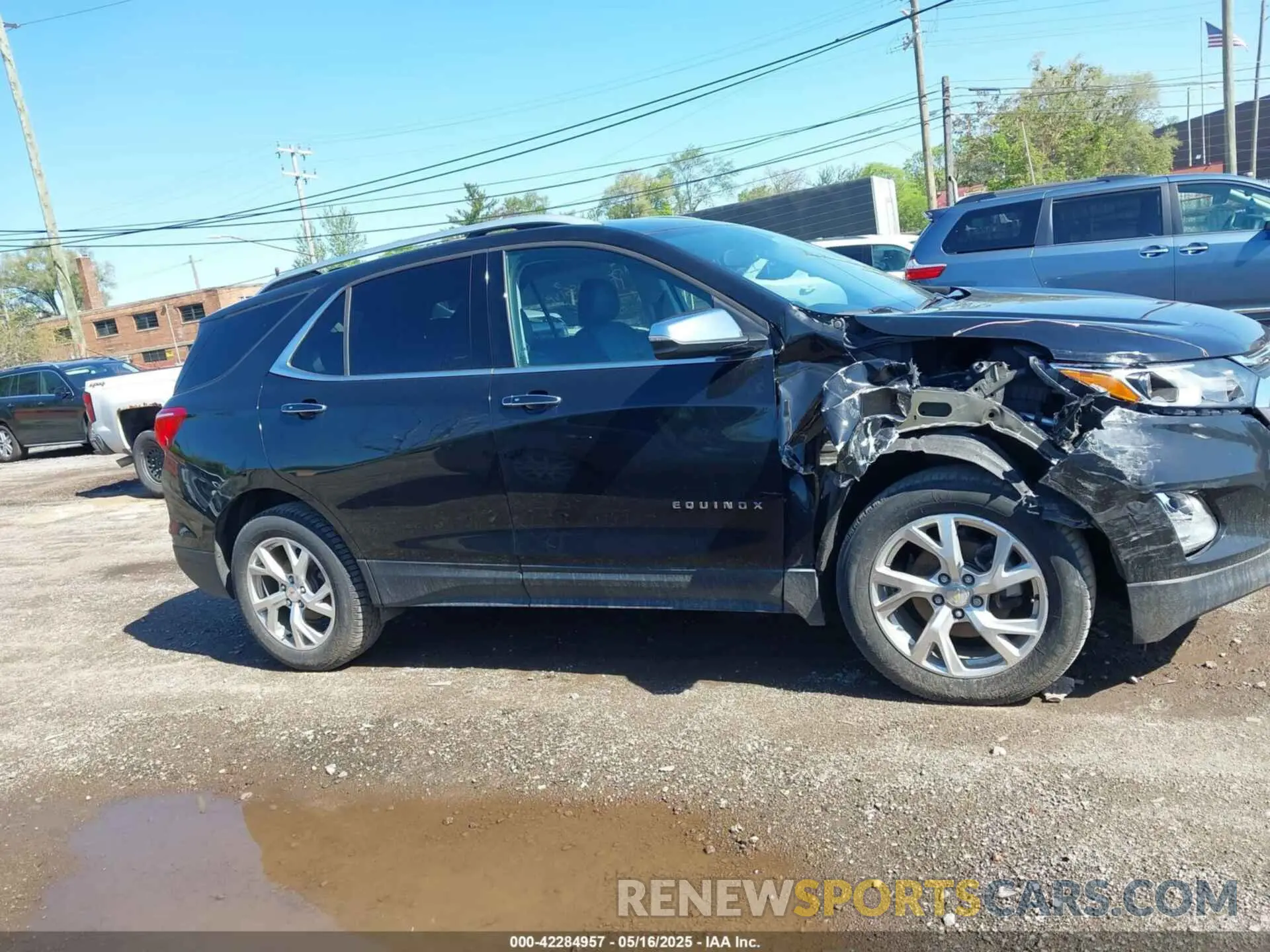 13 Photograph of a damaged car 2GNAXXEV0K6172690 CHEVROLET EQUINOX 2019